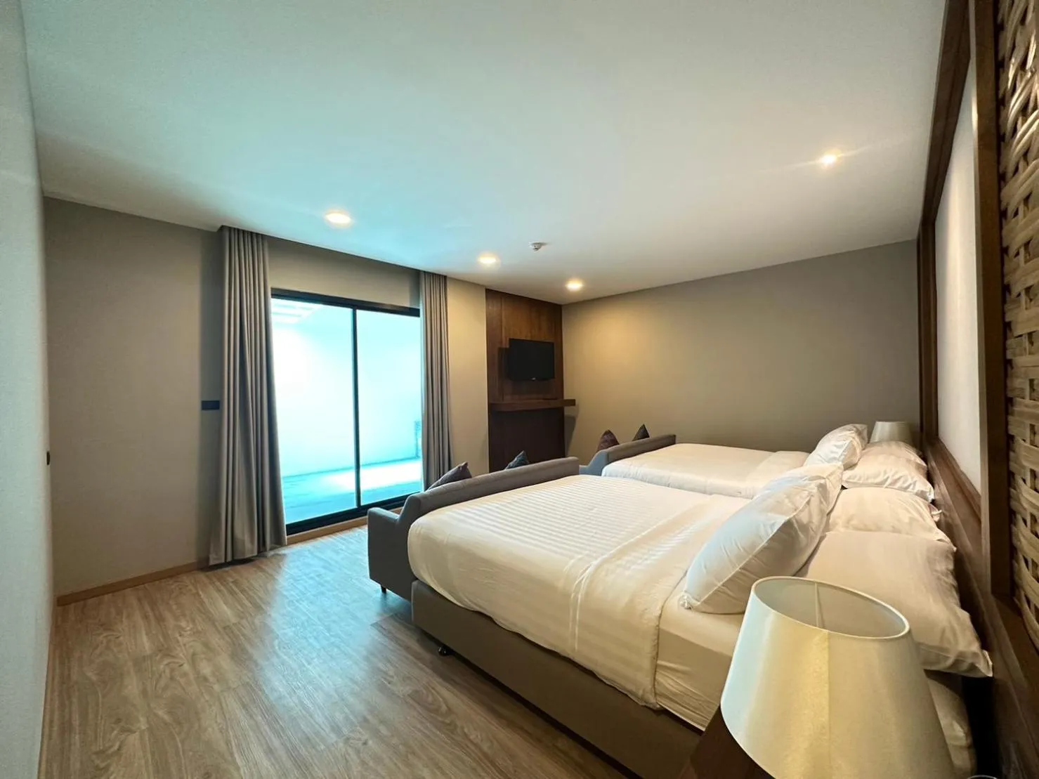 Bedroom, Bed in River Tree Resort