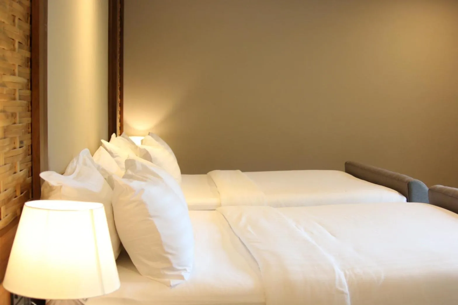 Bed in River Tree Resort