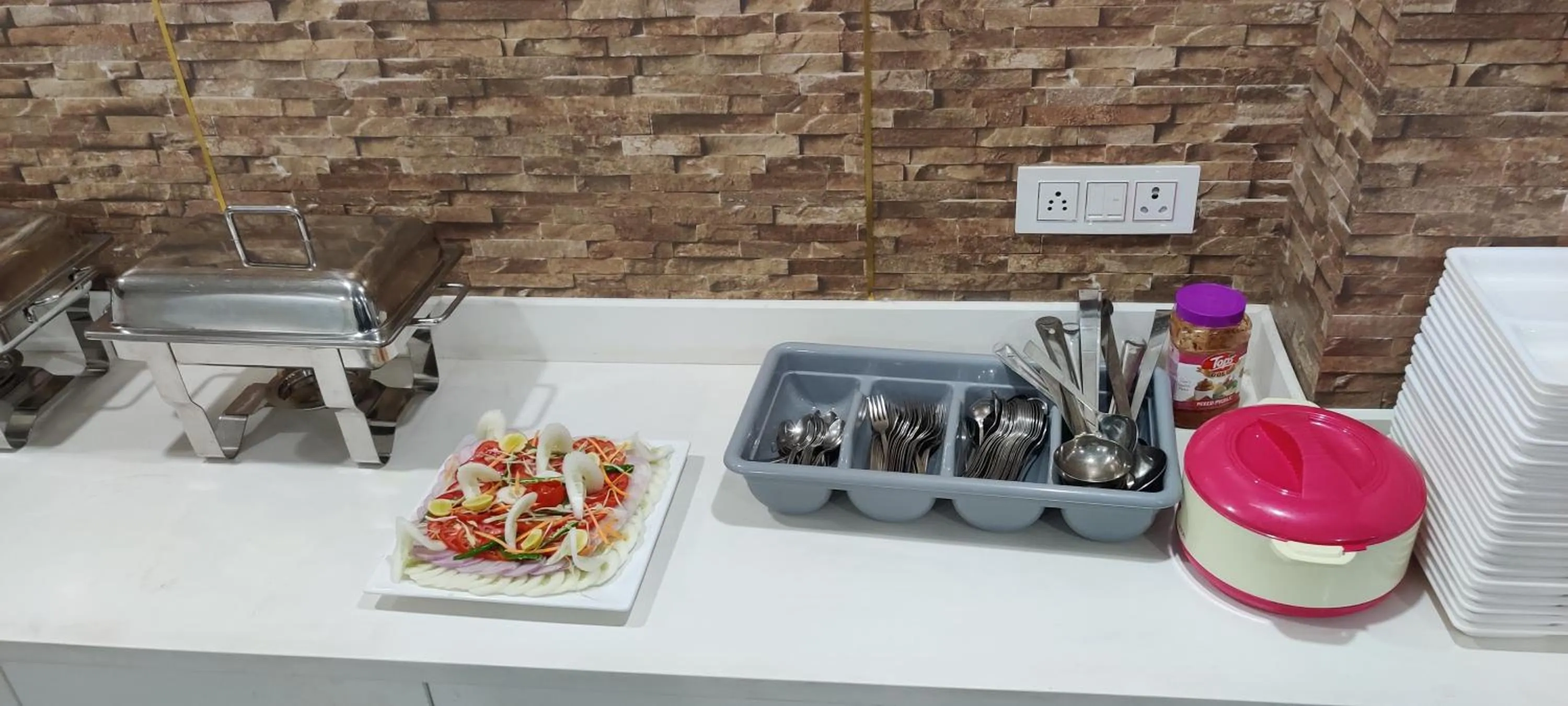 Hotel Keshav Residency - Medicity Gurugram, near Medanta Hospital