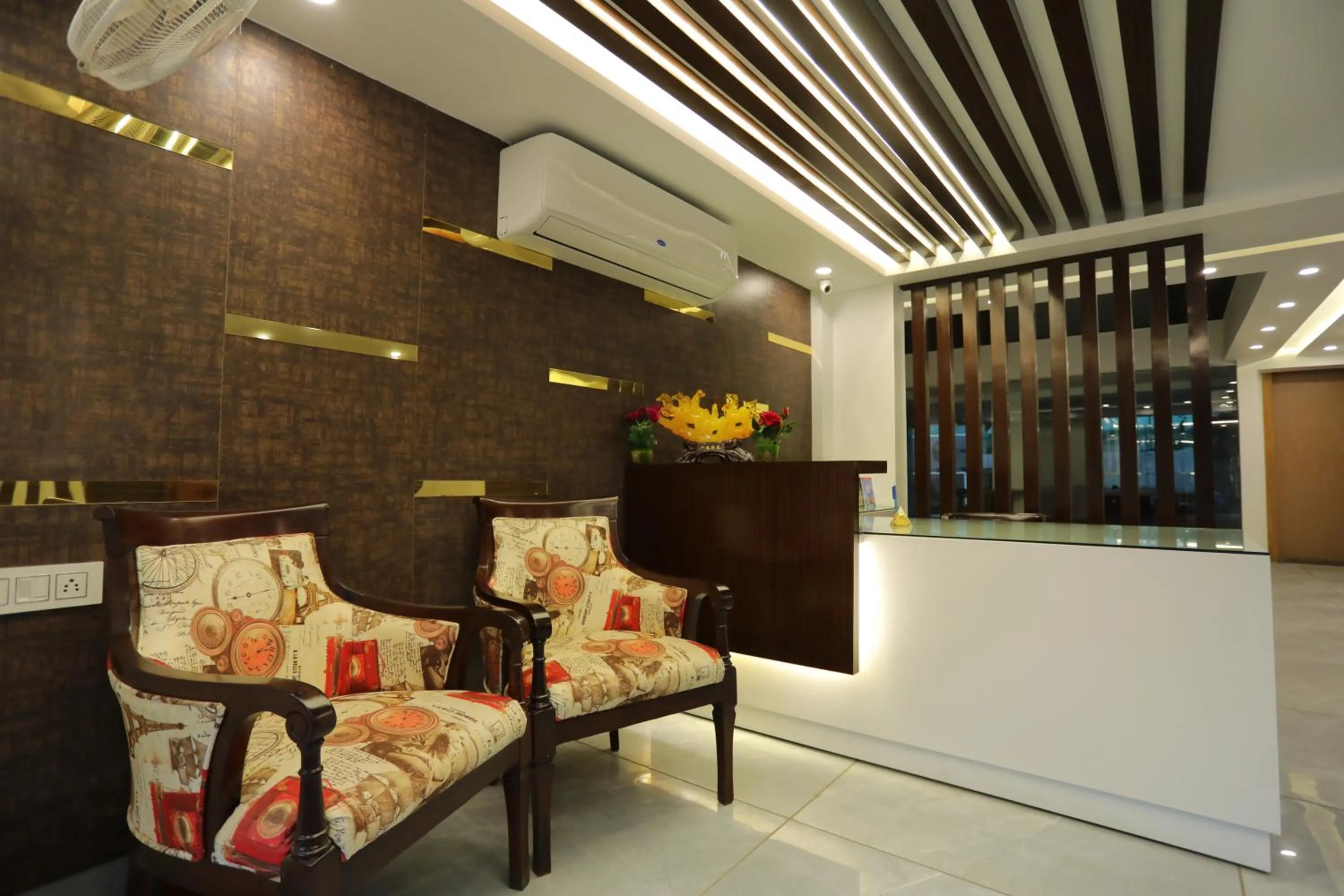 Hotel Keshav Residency - Medicity Gurugram, near Medanta Hospital