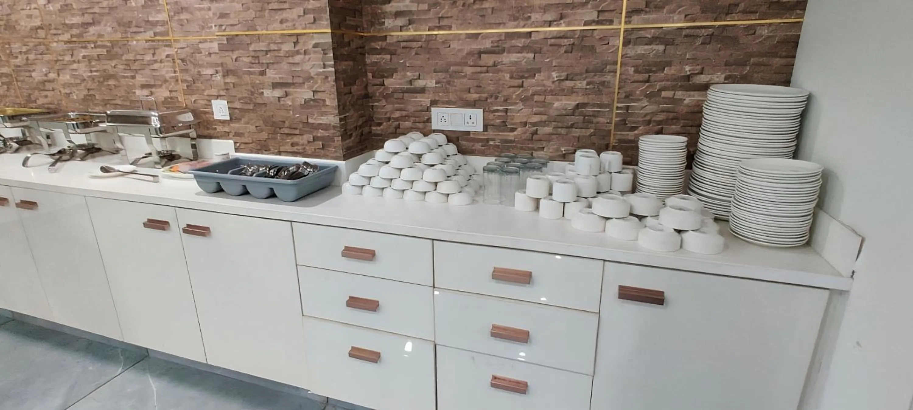 Hotel Keshav Residency - Medicity Gurugram, near Medanta Hospital