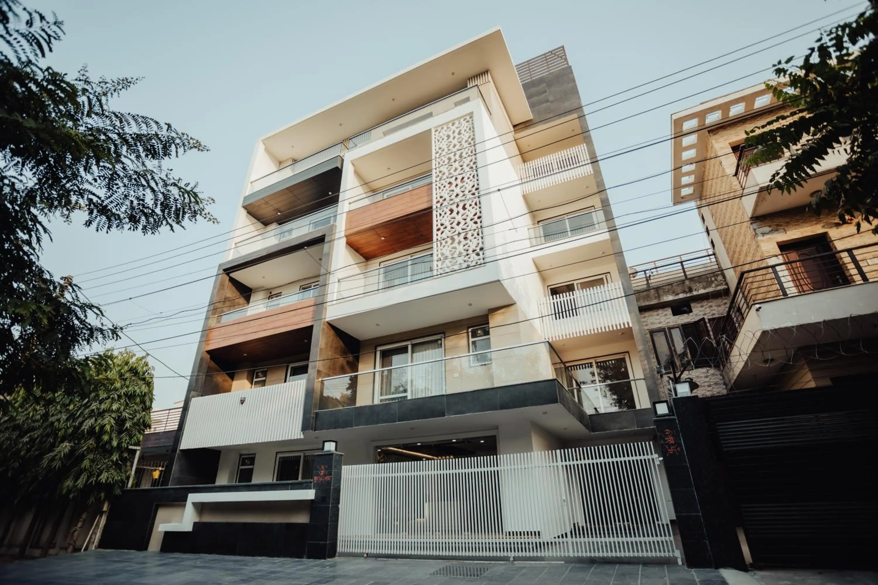 Hotel Keshav Residency - Medicity Gurugram, near Medanta Hospital