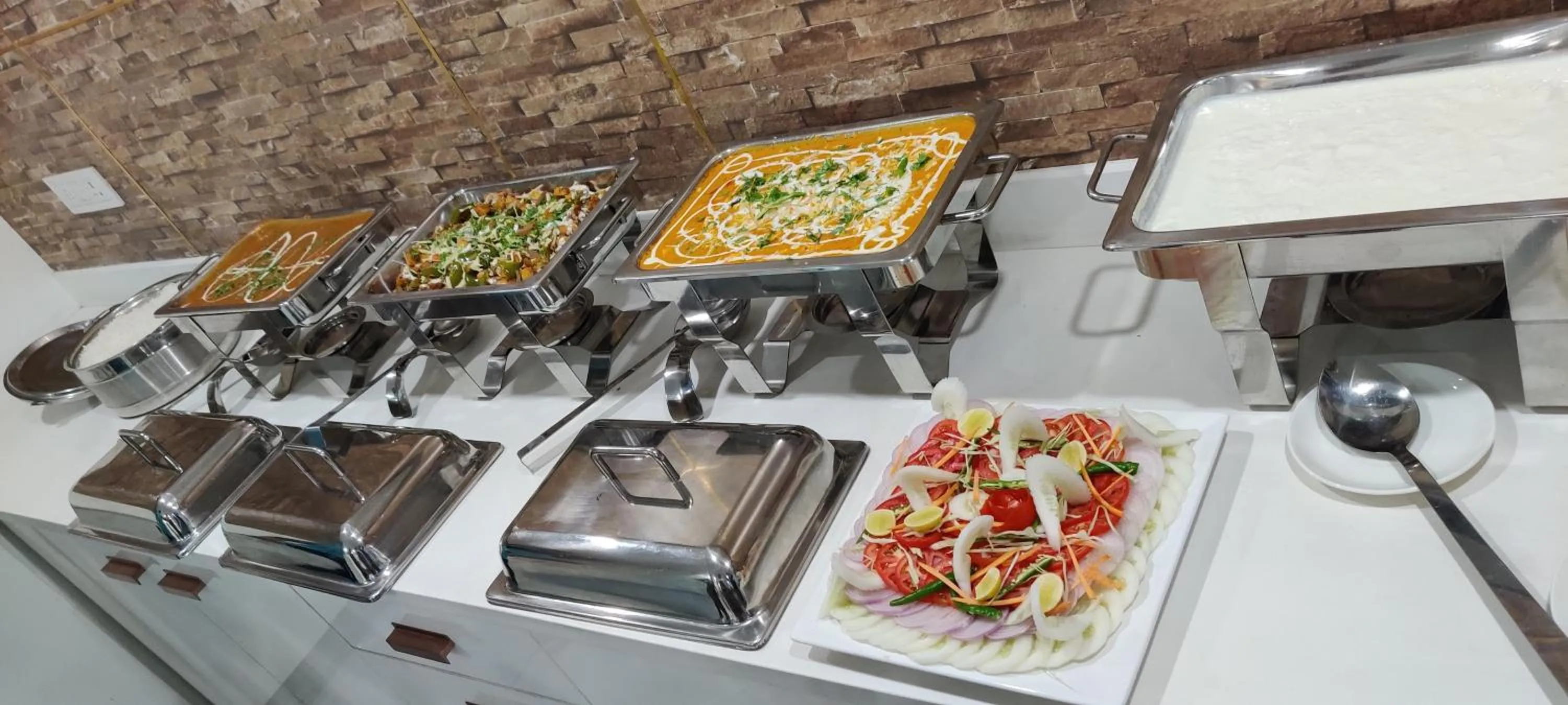 Hotel Keshav Residency - Medicity Gurugram, near Medanta Hospital