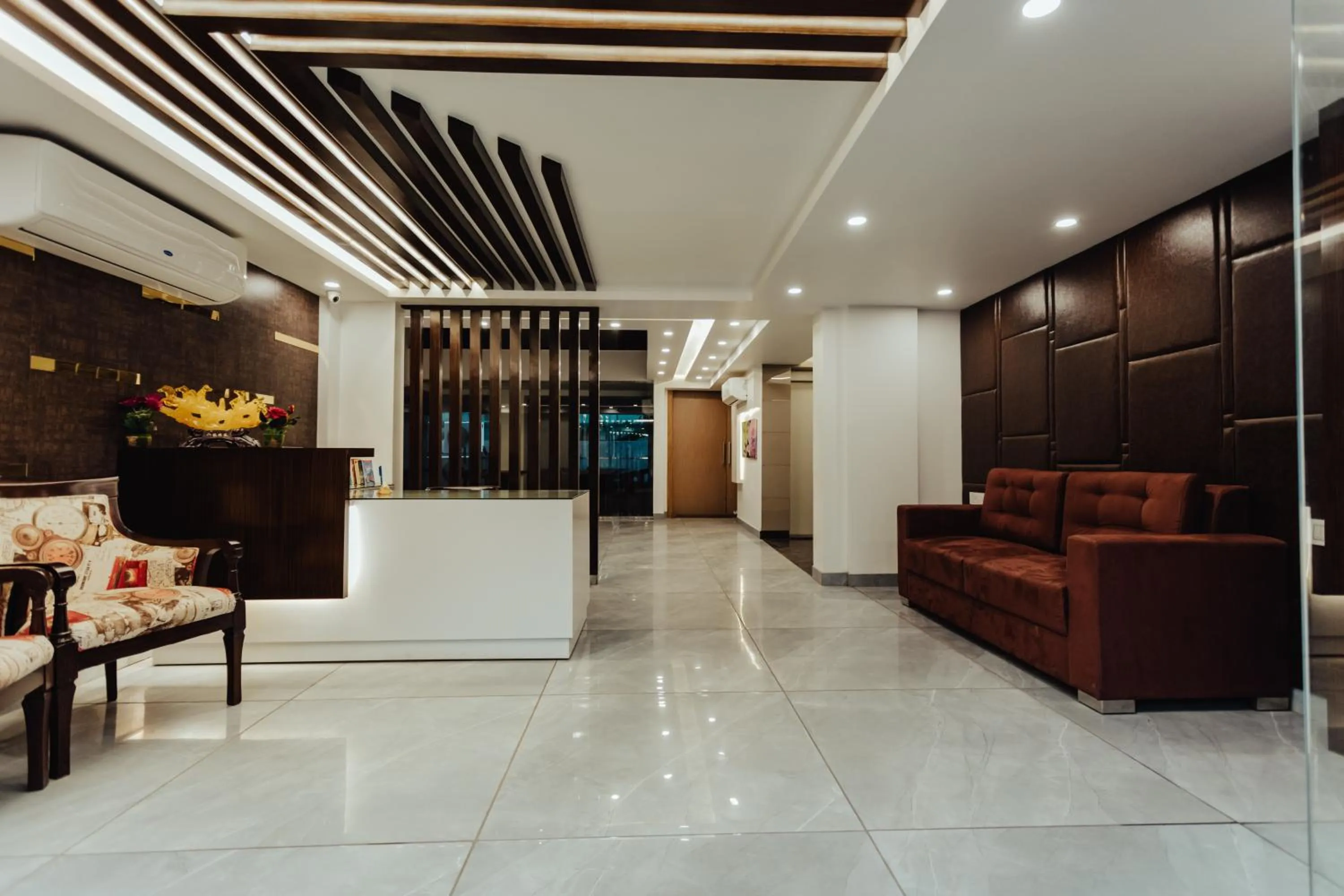 Hotel Keshav Residency - Medicity Gurugram, near Medanta Hospital