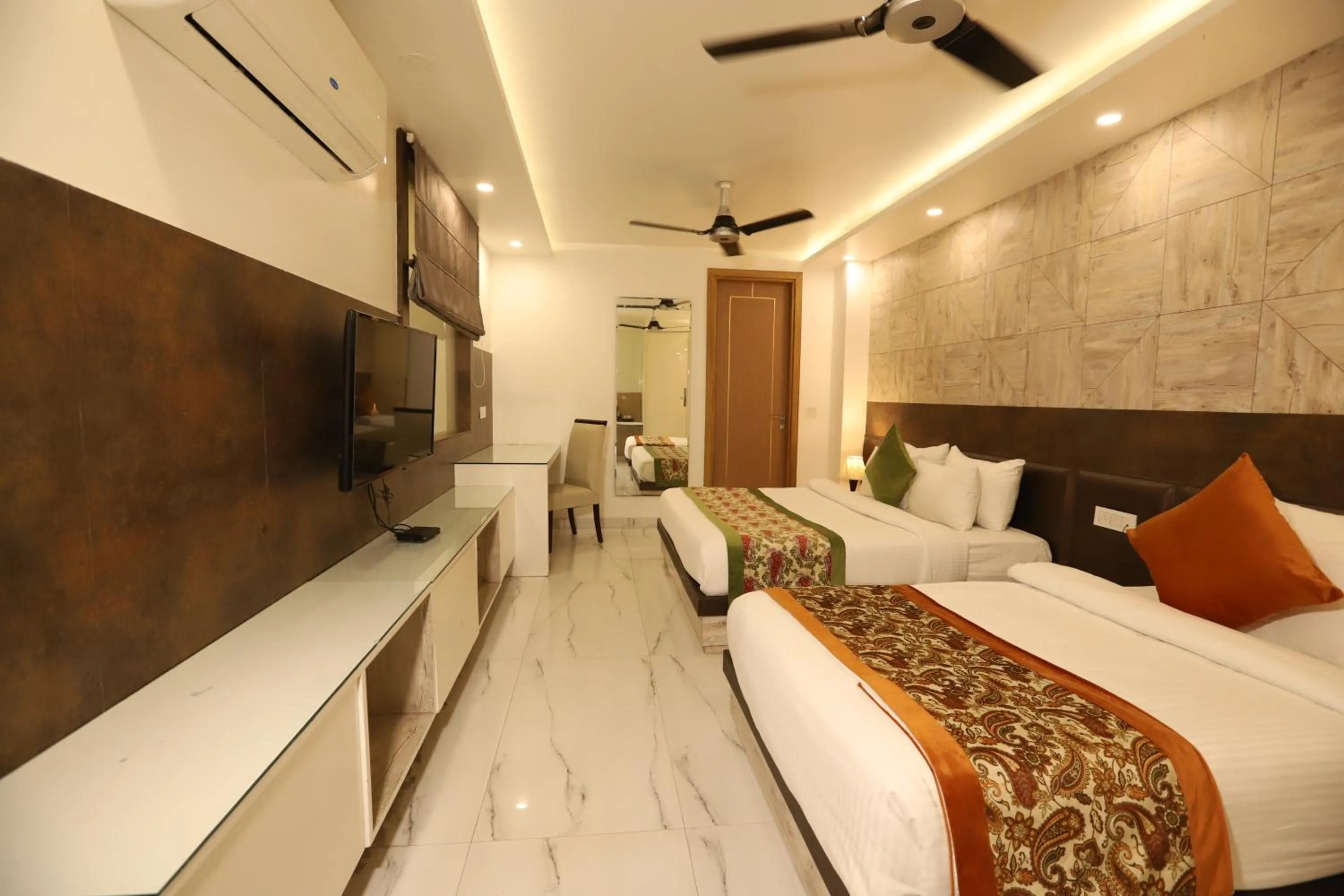 Bed in Hotel Keshav Residency - Medicity Gurugram, near Medanta Hospital