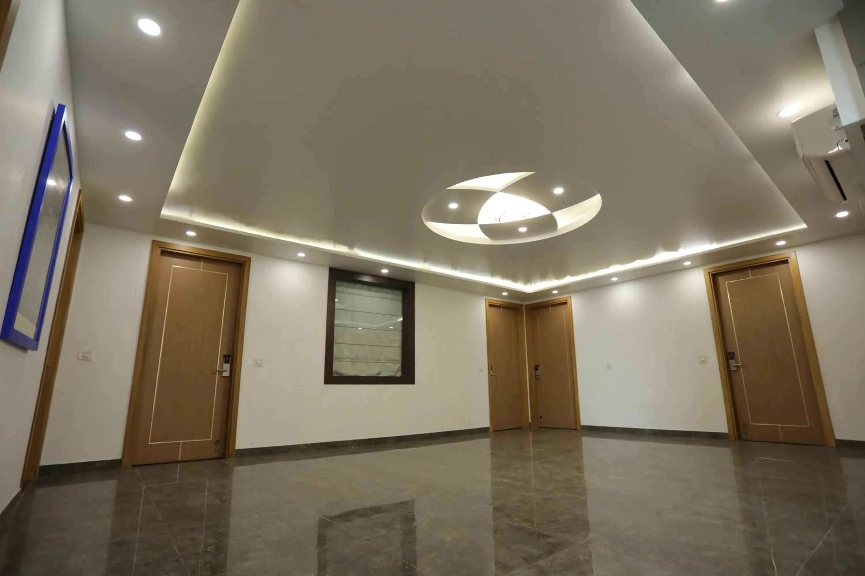 Hotel Keshav Residency - Medicity Gurugram, near Medanta Hospital