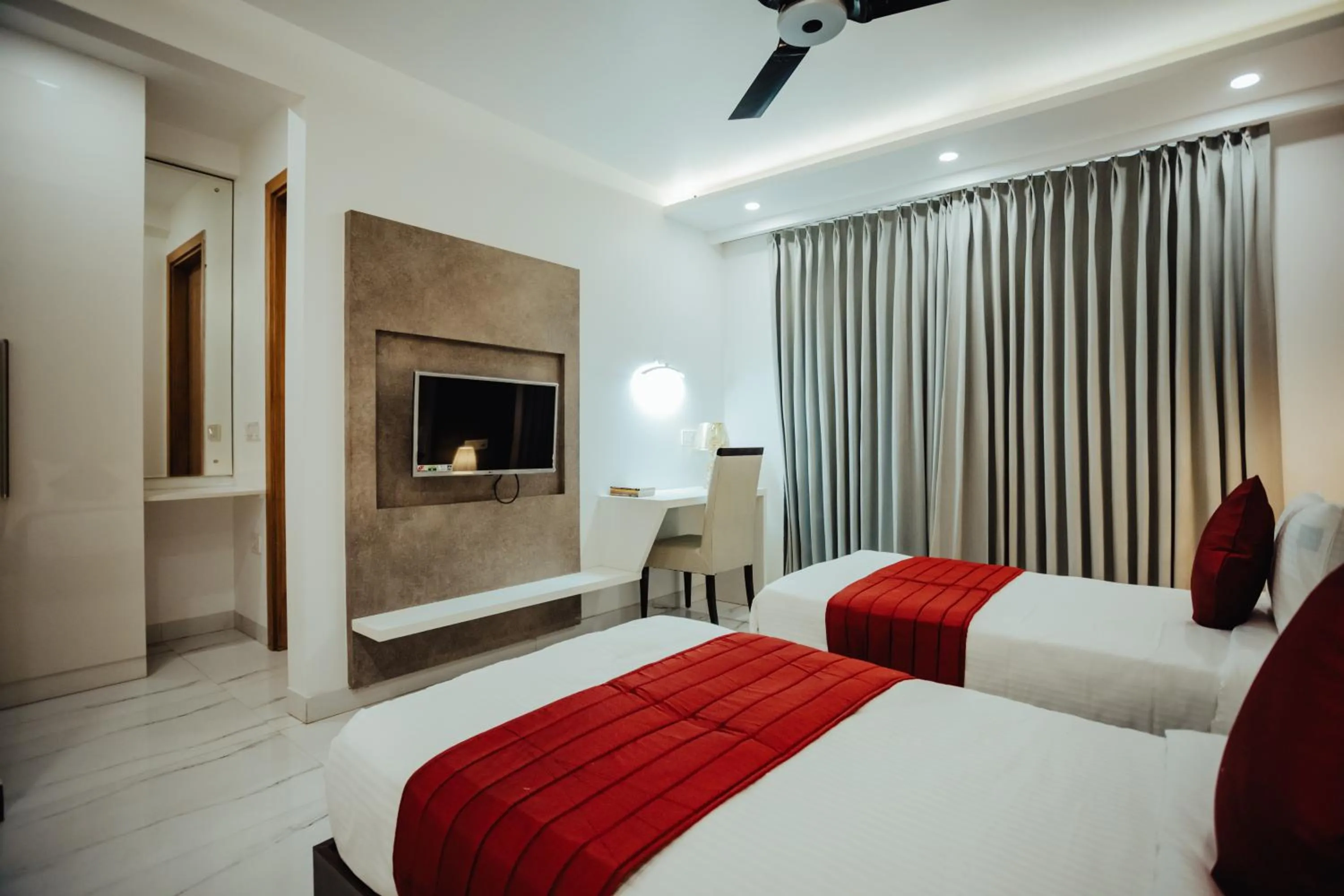 Bed in Hotel Keshav Residency - Medicity Gurugram, near Medanta Hospital