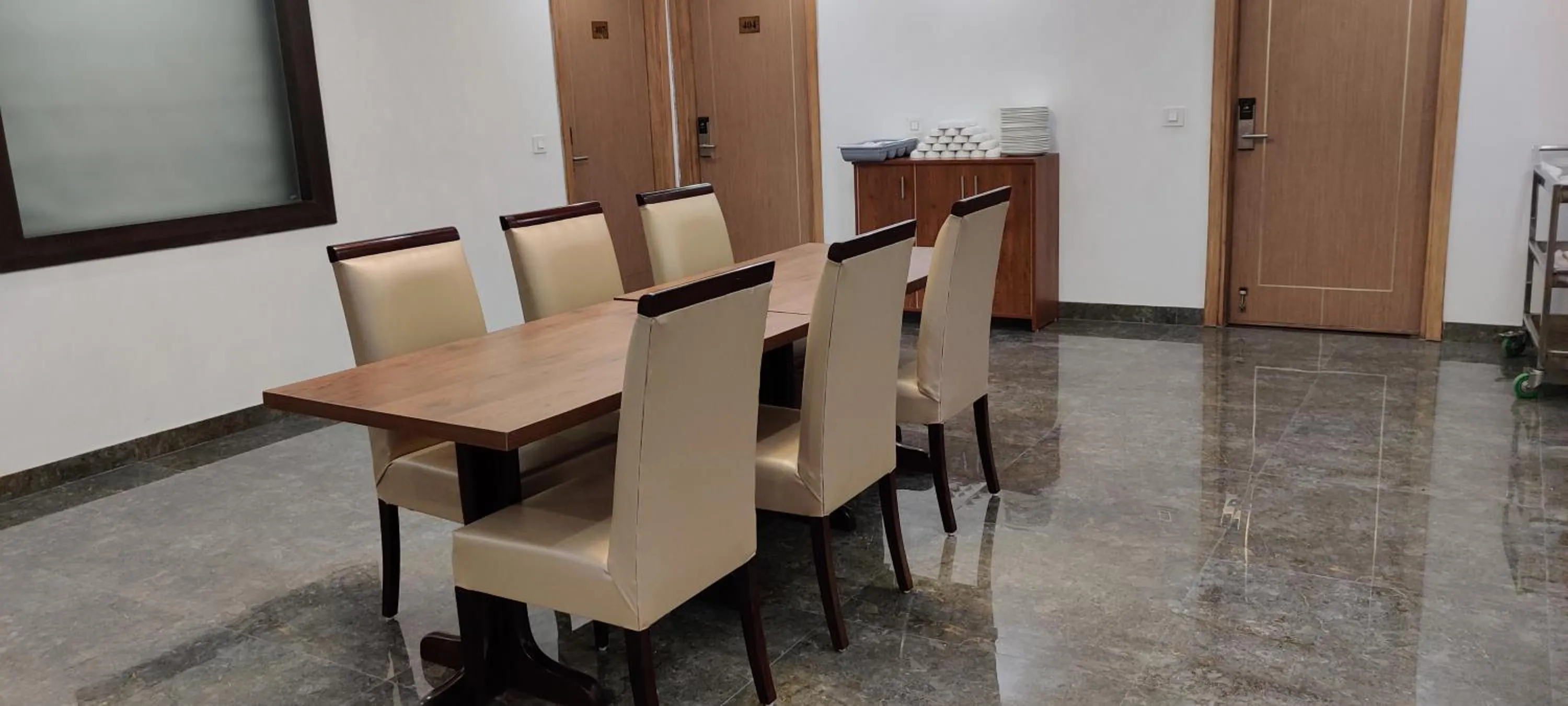 Hotel Keshav Residency - Medicity Gurugram, near Medanta Hospital