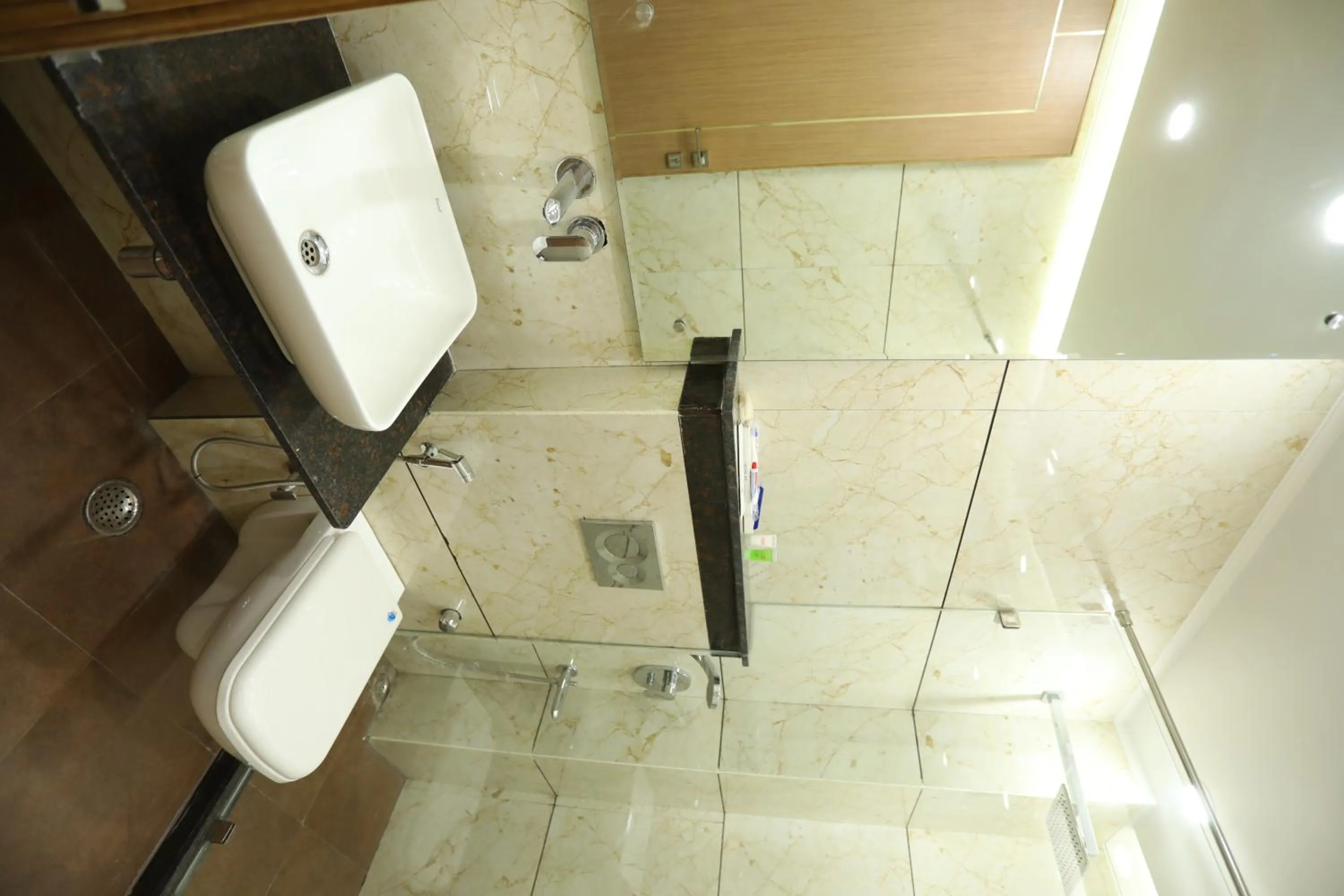 Hotel Keshav Residency - Medicity Gurugram, near Medanta Hospital