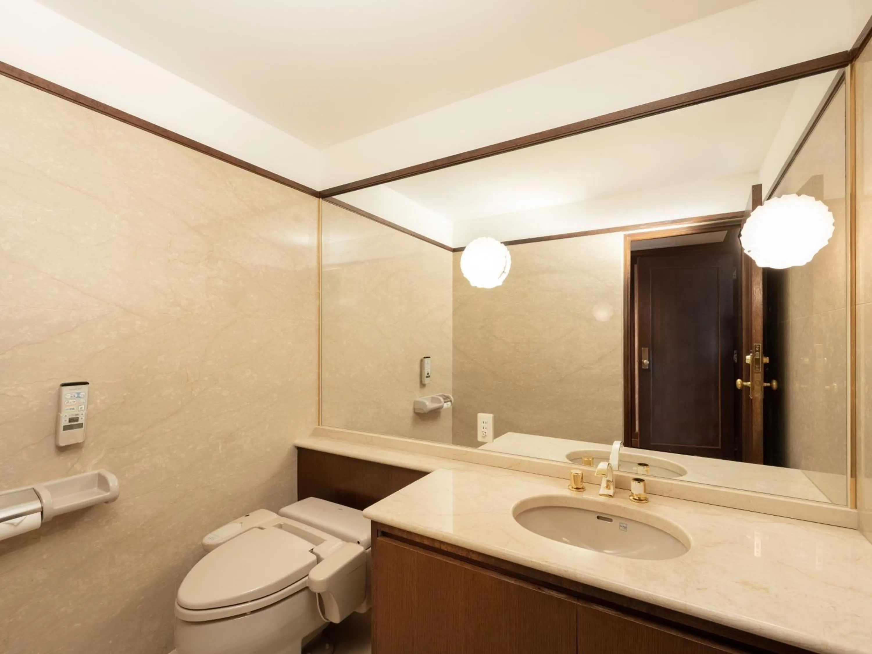 Toilet, Bathroom in Sotetsu Grand Fresa Hiroshima