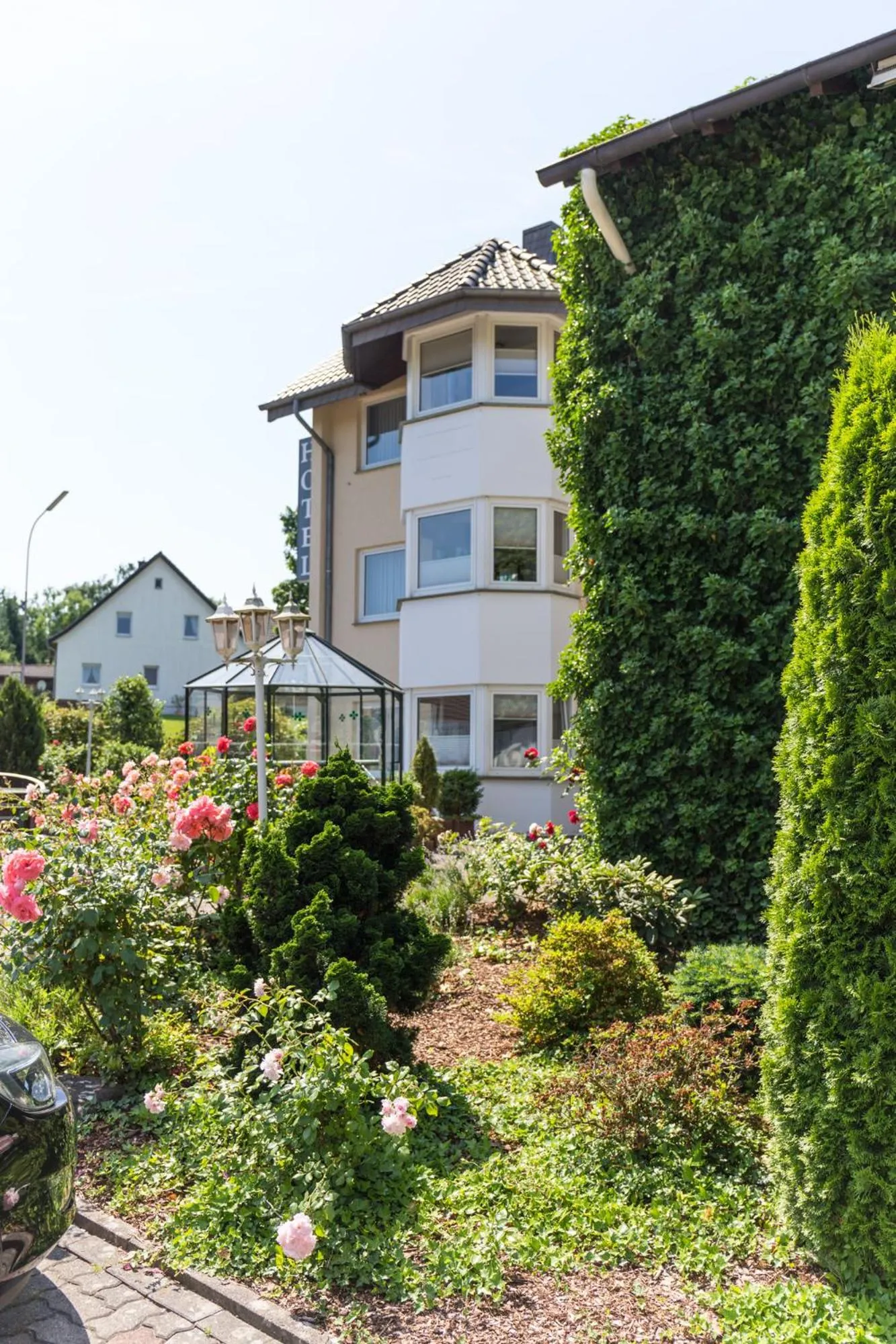 Facade/entrance in Trollinger Hof