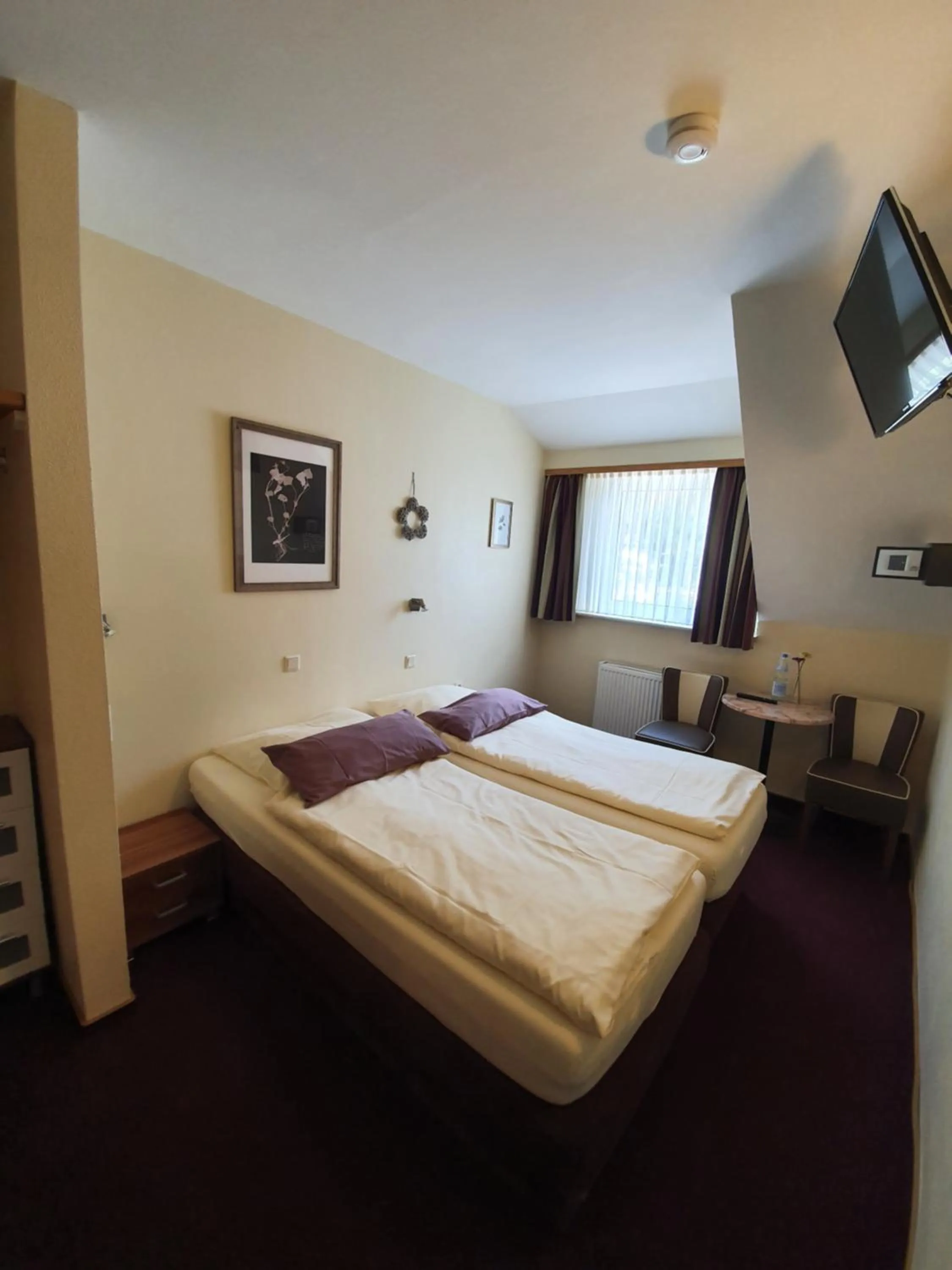 Photo of the whole room, Bed in Hotel Bergschlösschen