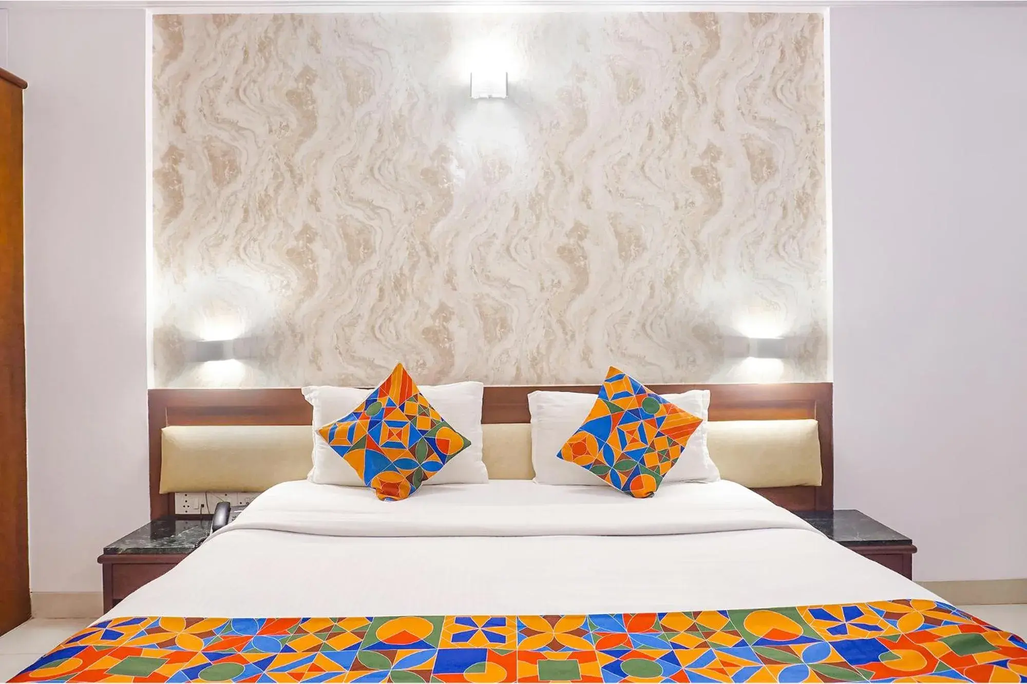 Bed in FabHotel Prime Golden Emerald - Nr St Mary's Church CNI Bed in FabHotel Prime Golden Emerald - Nr St Mary's Church CNI