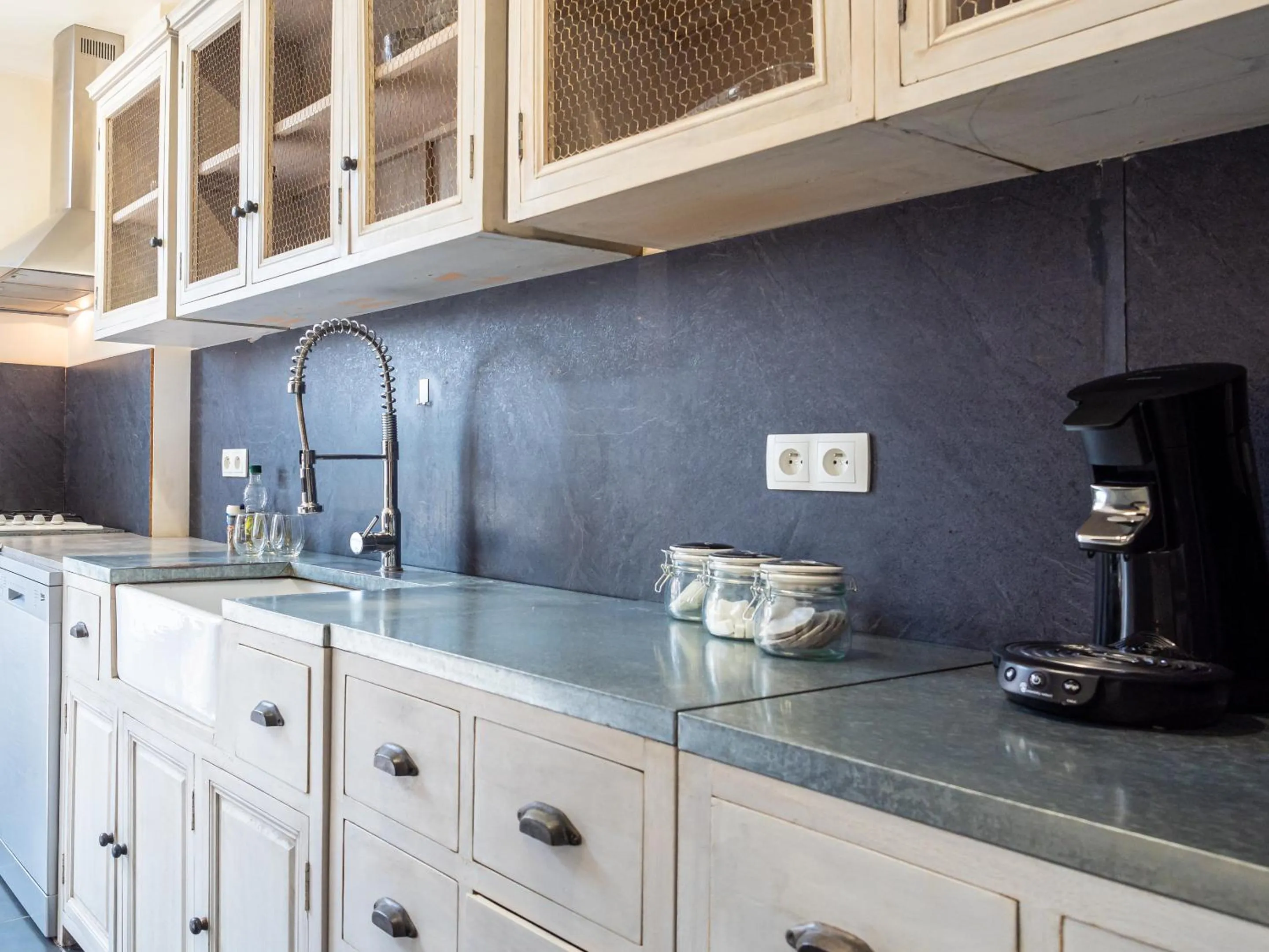 Kitchen or kitchenette in Le Mazagran