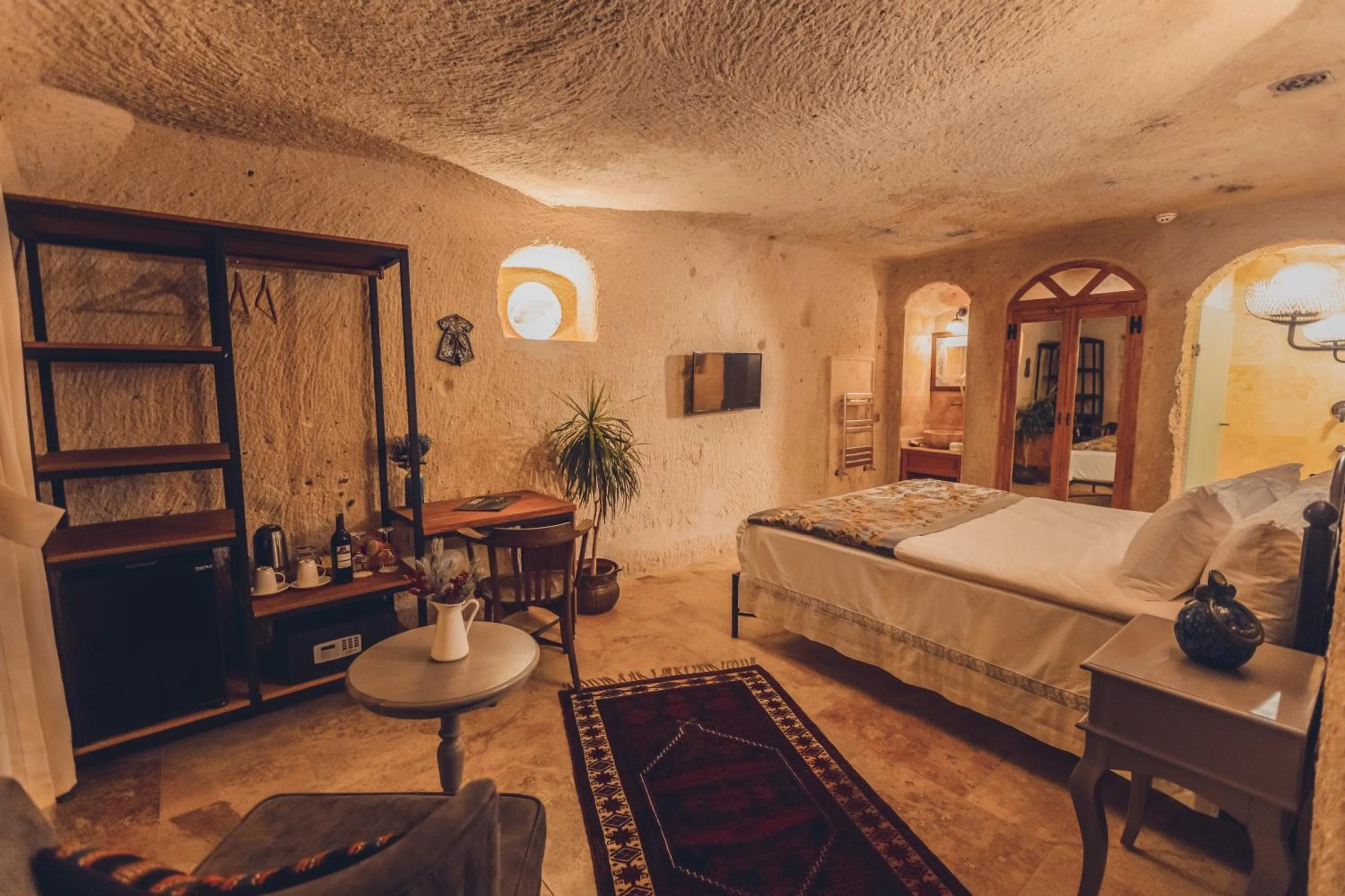 Photo of the whole room, Bed in Peristyle Cave Cappadocia- Special Class