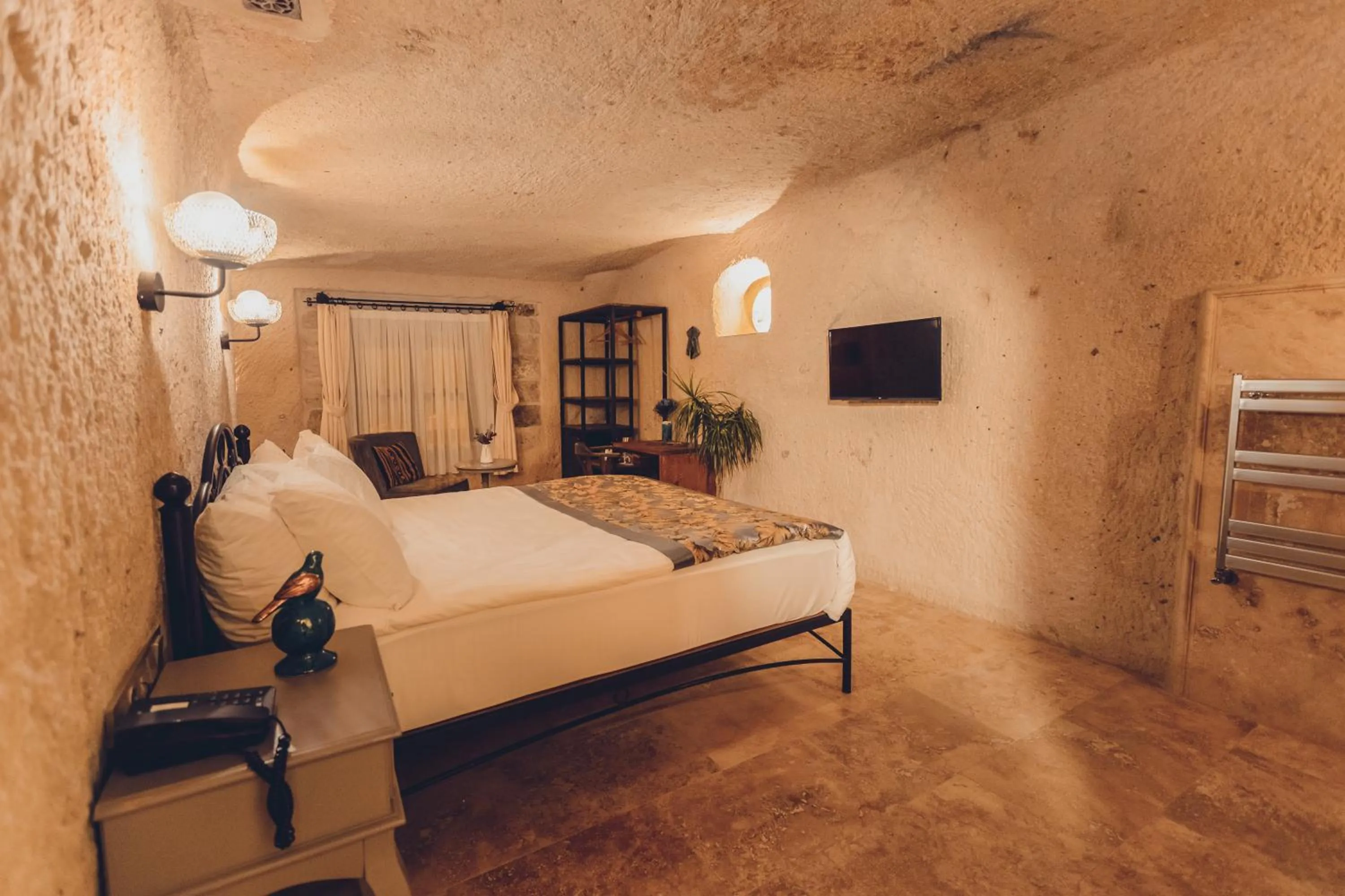 Photo of the whole room, Bed in Peristyle Cave Cappadocia- Special Class