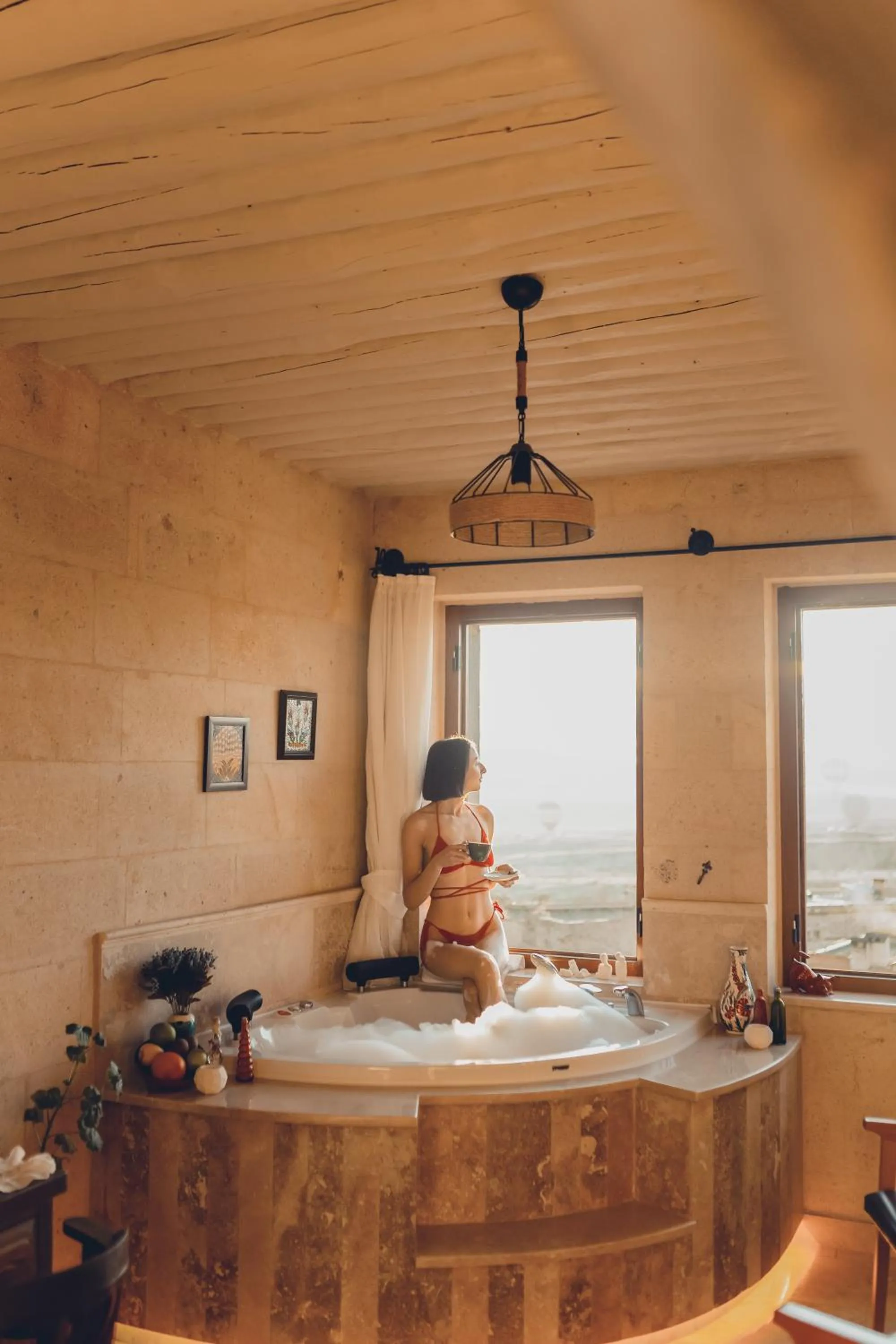 Hot Tub in Peristyle Cave Cappadocia- Special Class