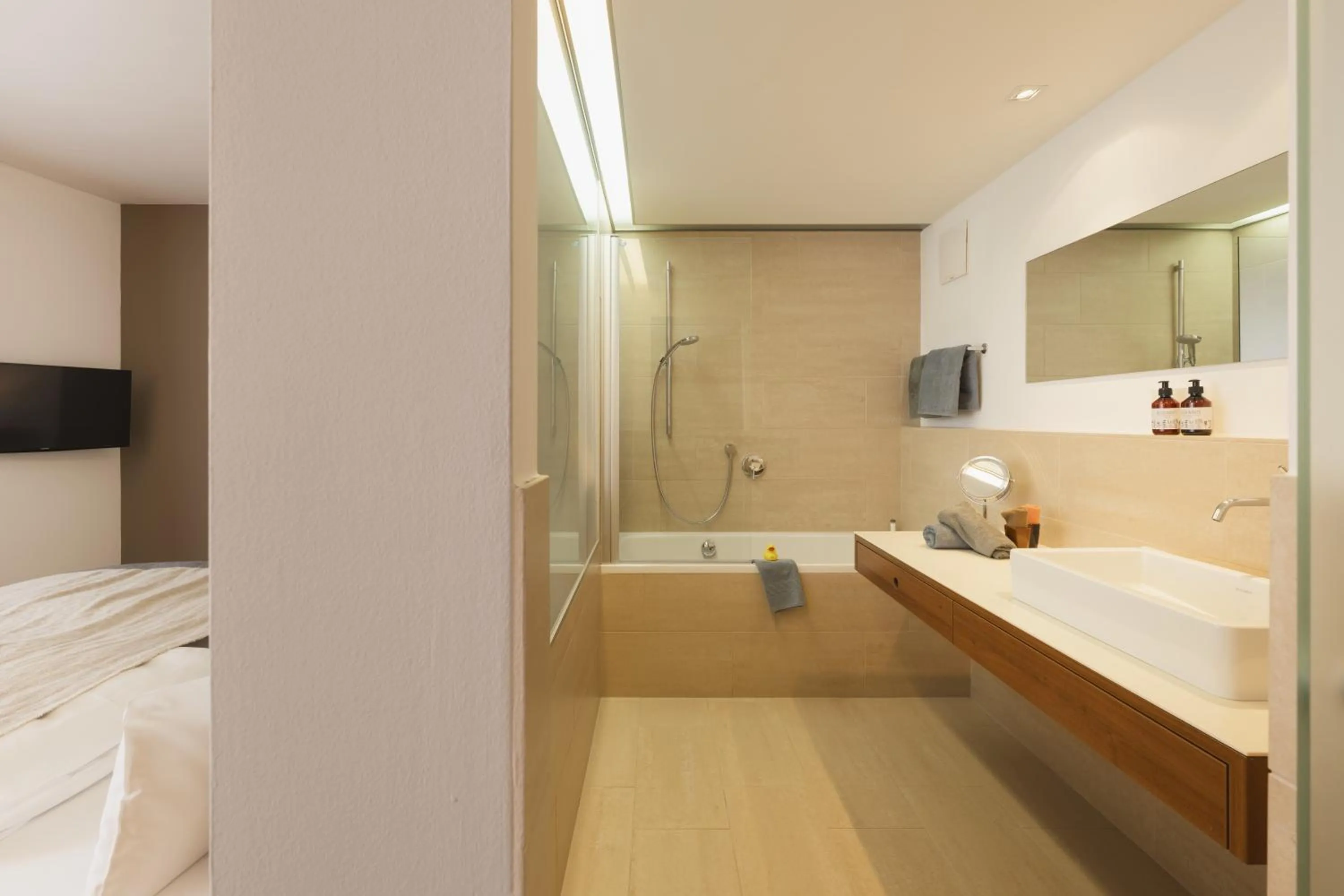 Bathroom in Skihotel Galzig B&B