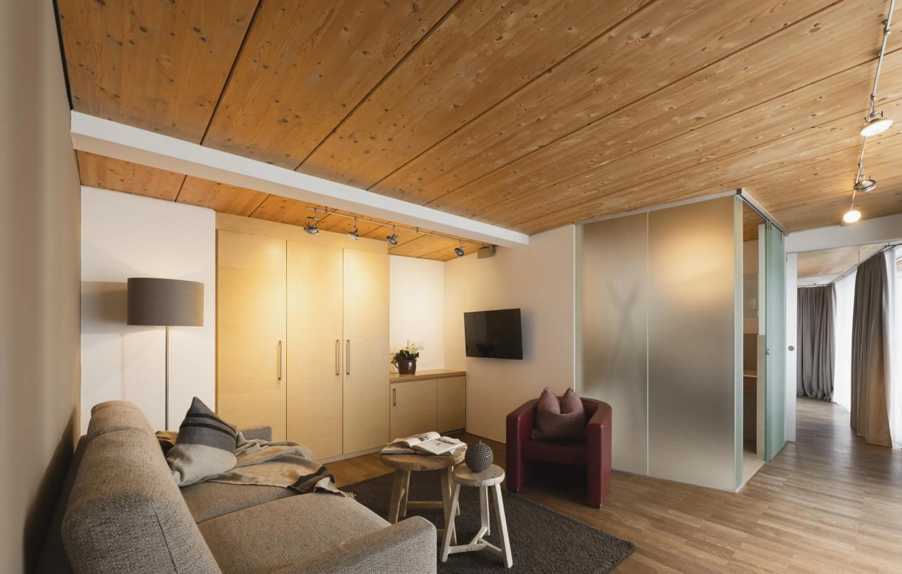 Living room in Skihotel Galzig B&B