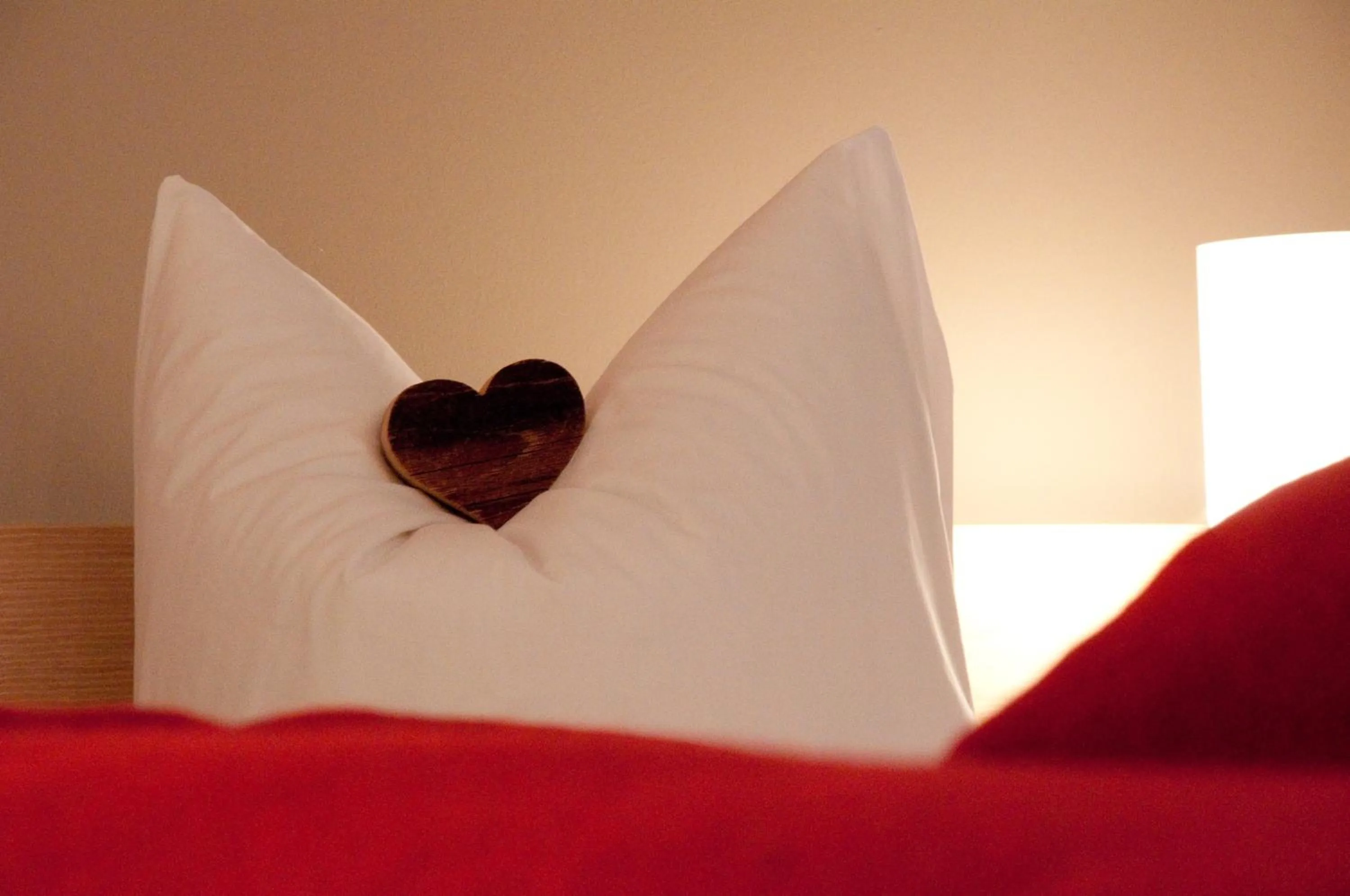 Bed in Skihotel Galzig B&B