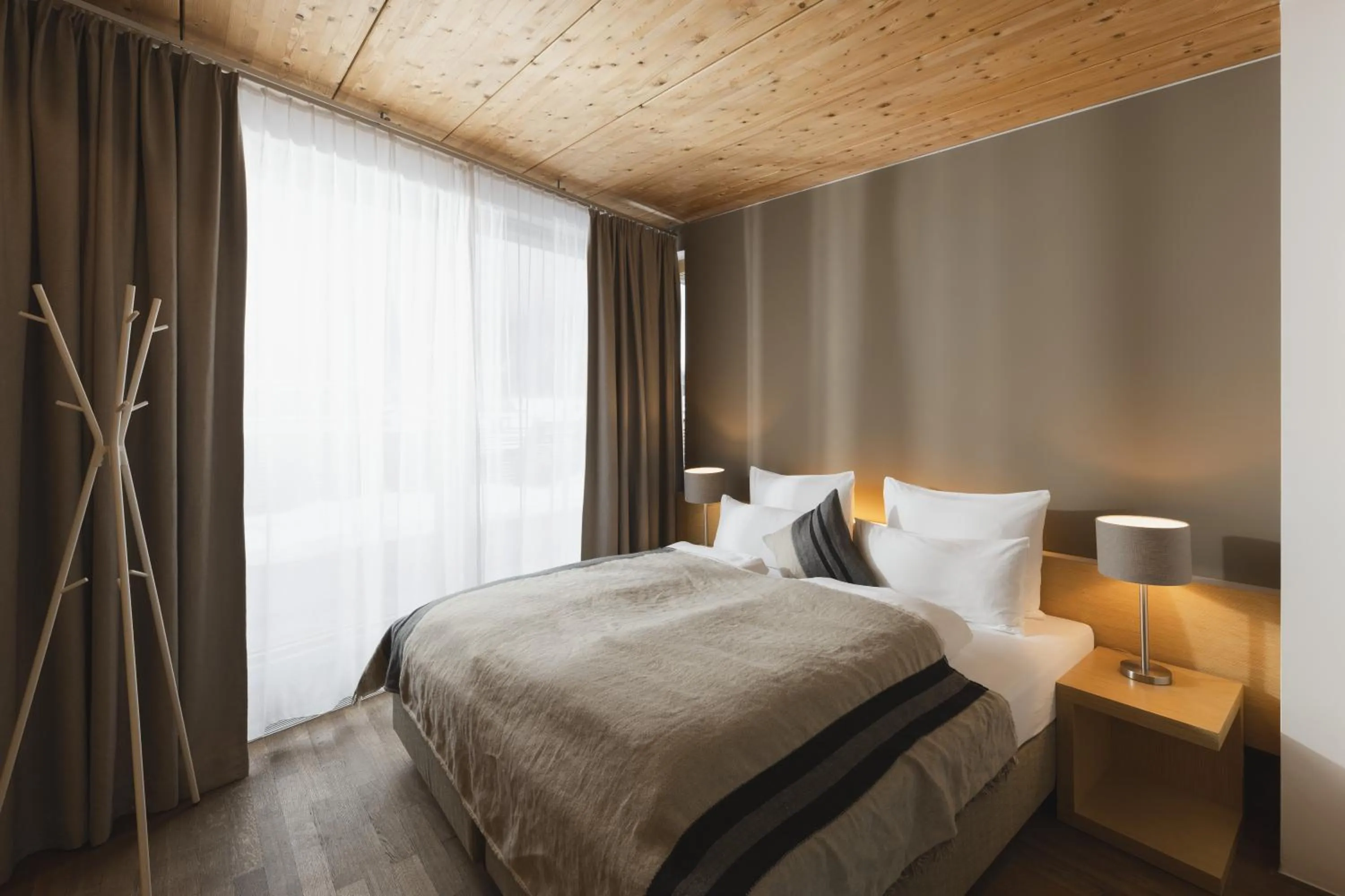 Bedroom, Bed in Skihotel Galzig B&B