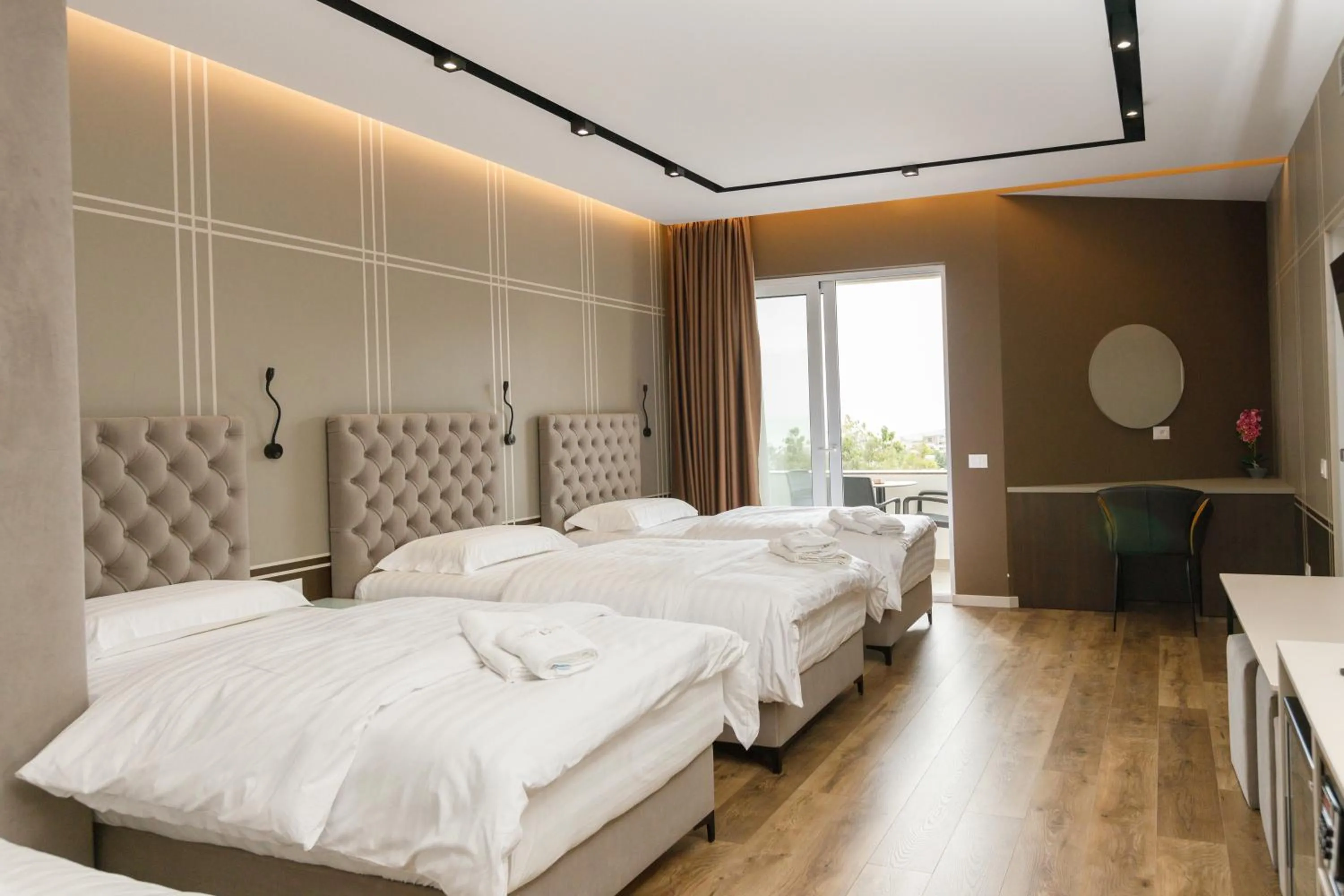 Family Room with Sea View in Hotel PortSide GF