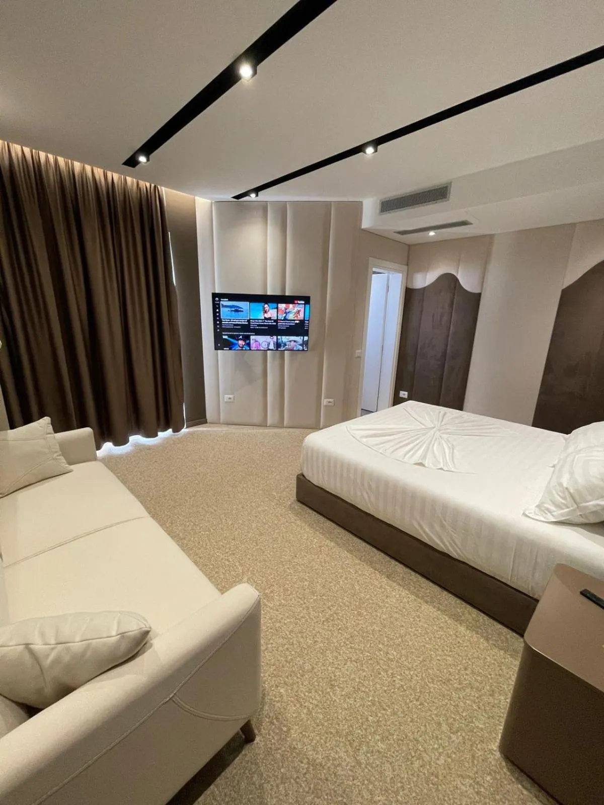 Hotel PortSide GF
