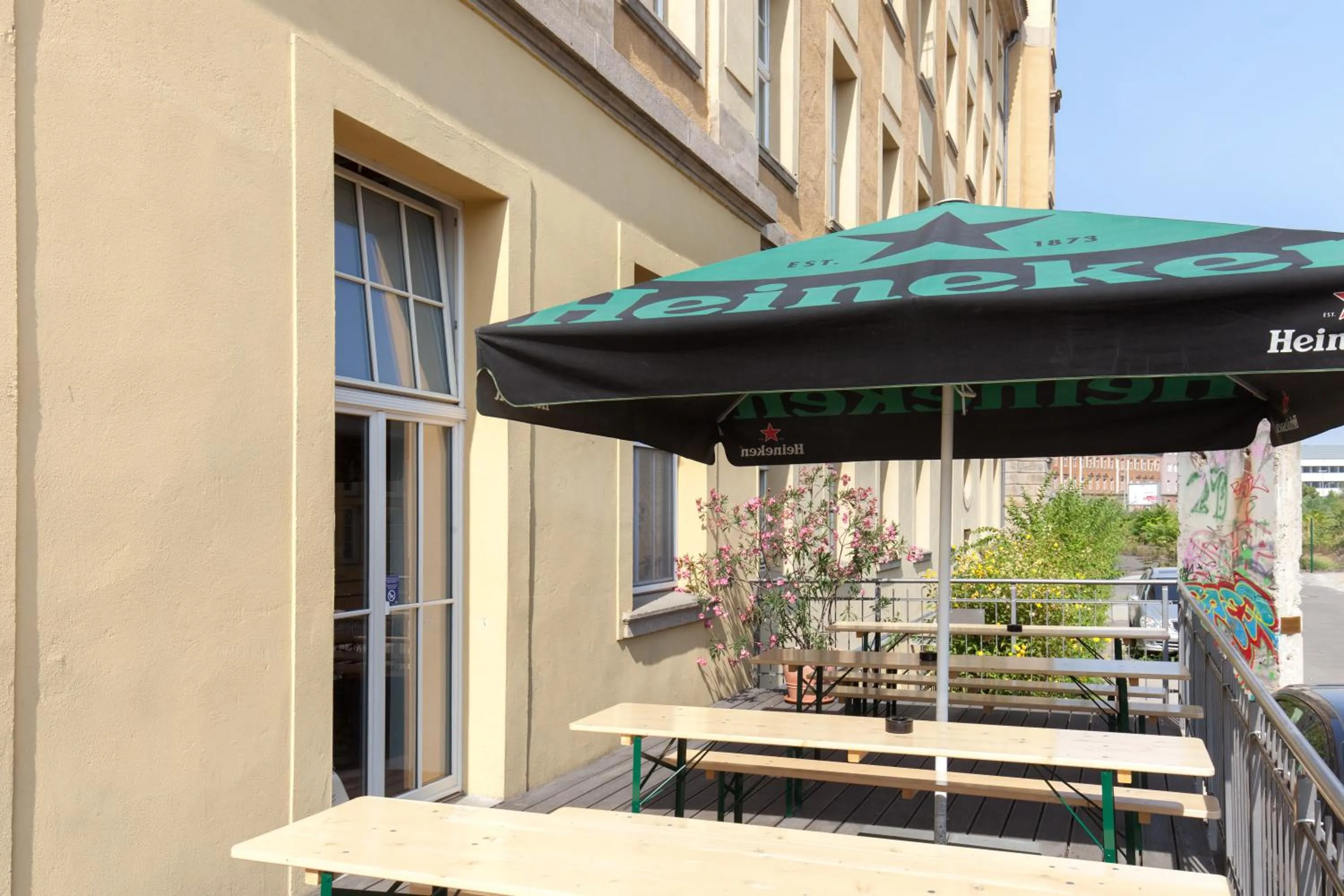 Balcony/Terrace in a&o Leipzig Hauptbahnhof