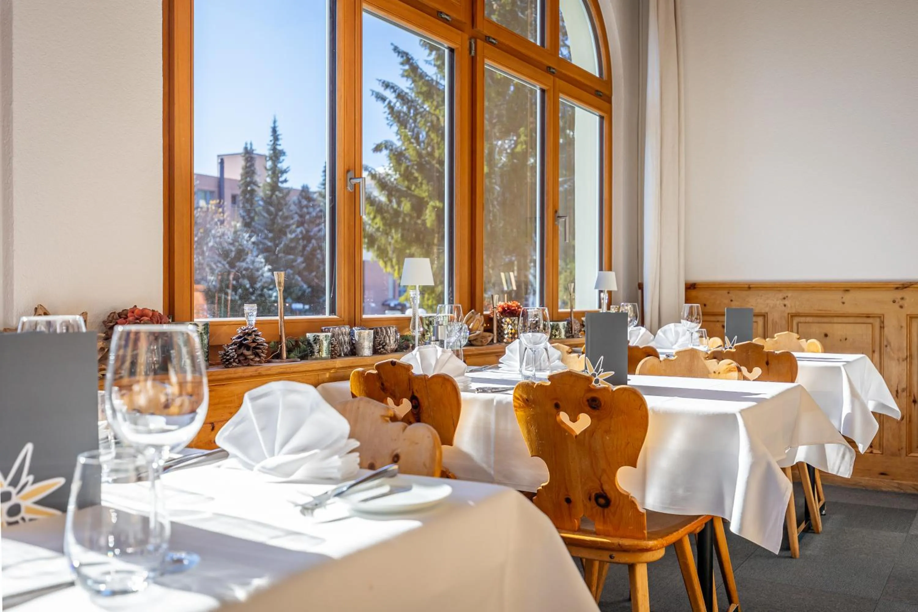 Restaurant/places to eat in Hotel Edelweiss