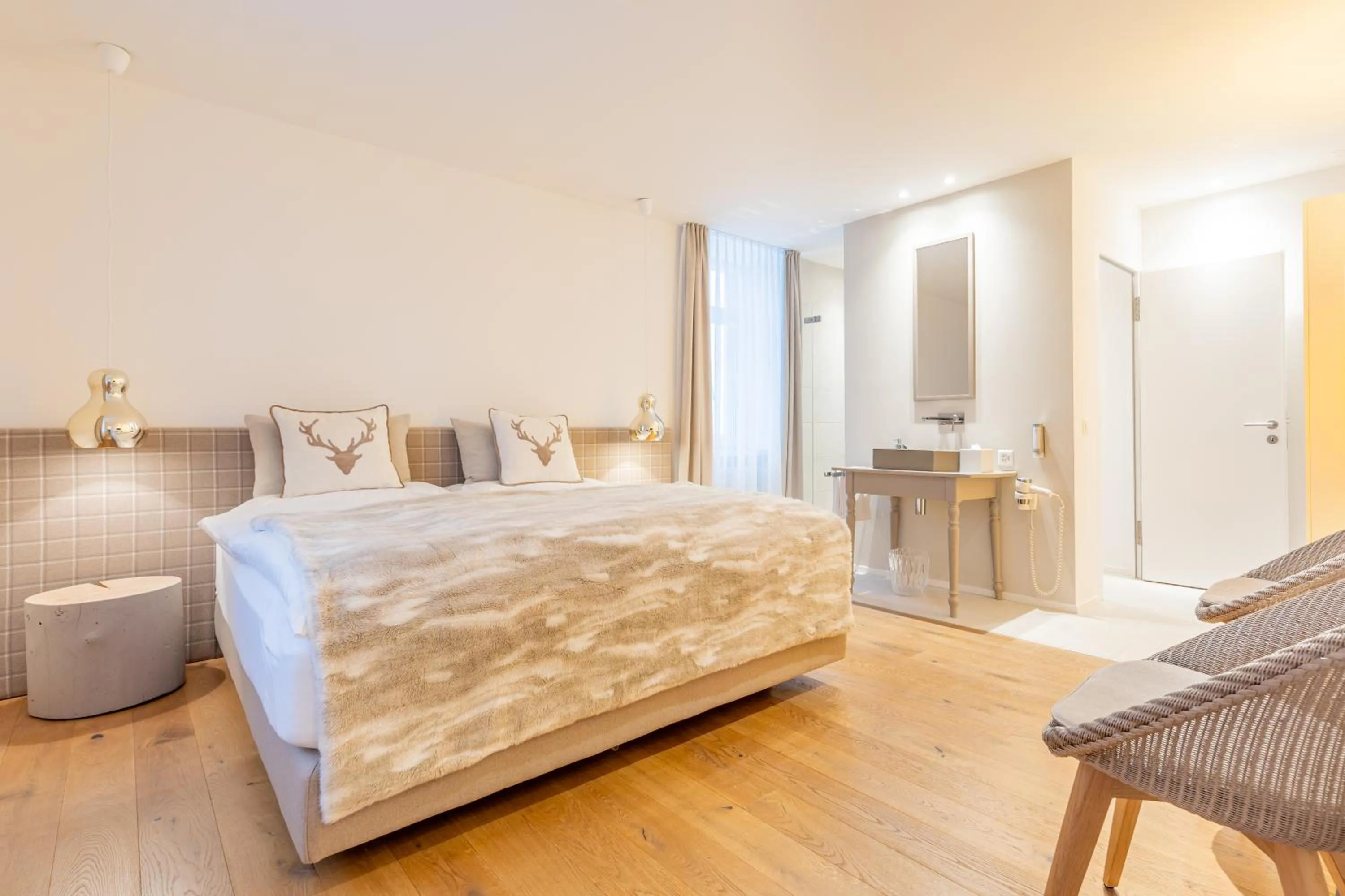 Photo of the whole room, Bed in Hotel Edelweiss