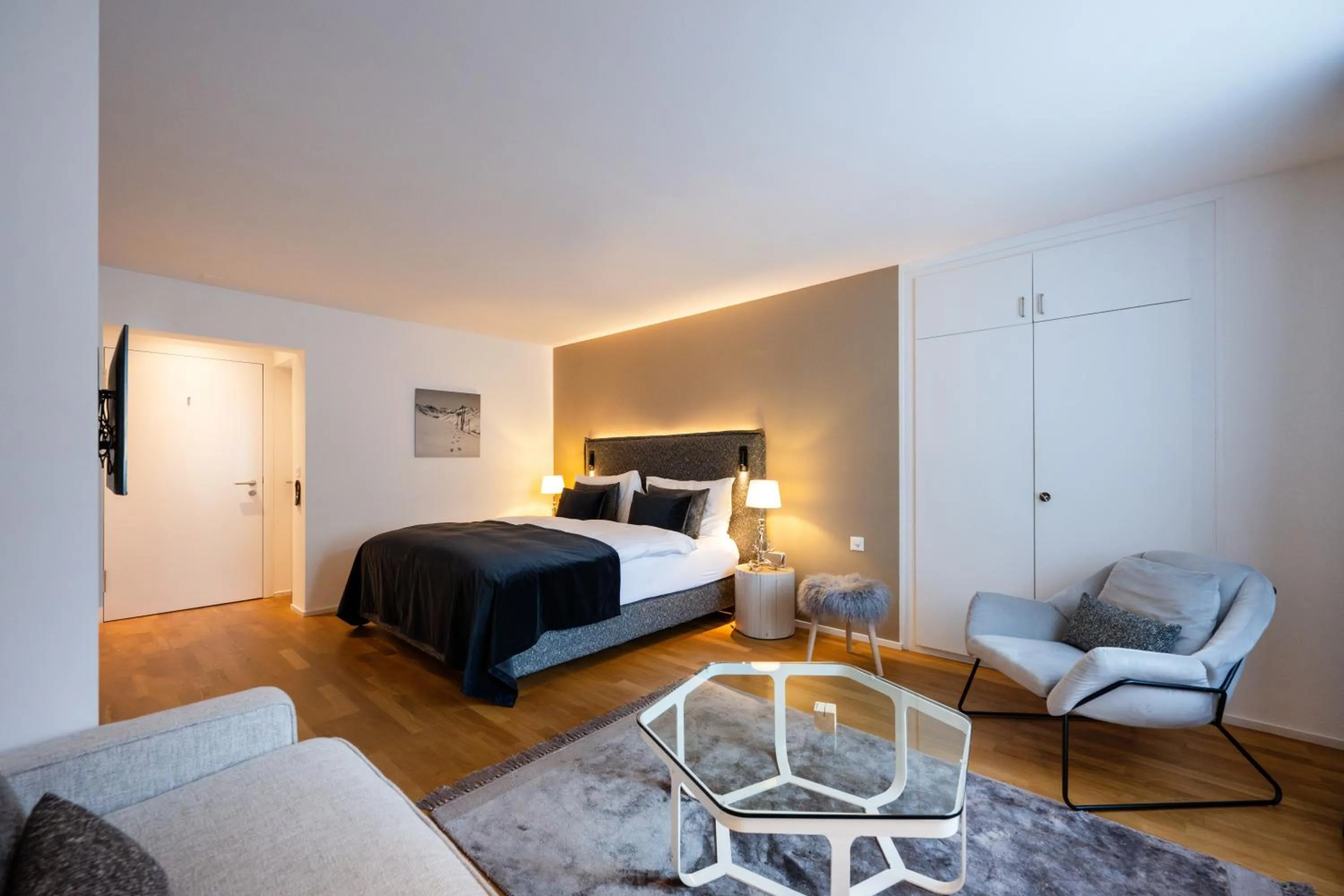 Photo of the whole room, Bed in Hotel Edelweiss