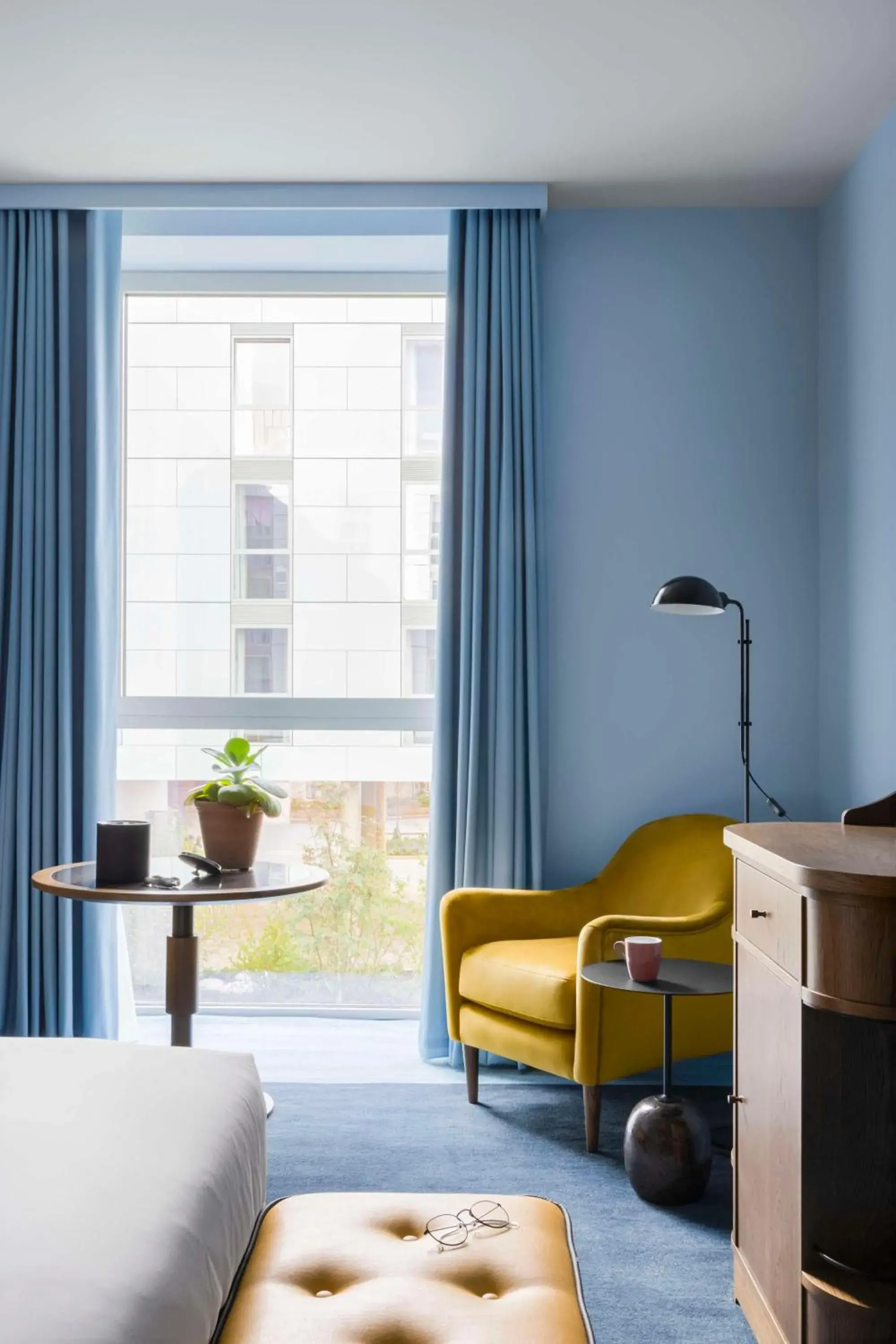 Bedroom, Bed in Hyatt Centric Cambridge Bedroom, Bed in Hyatt Centric Cambridge