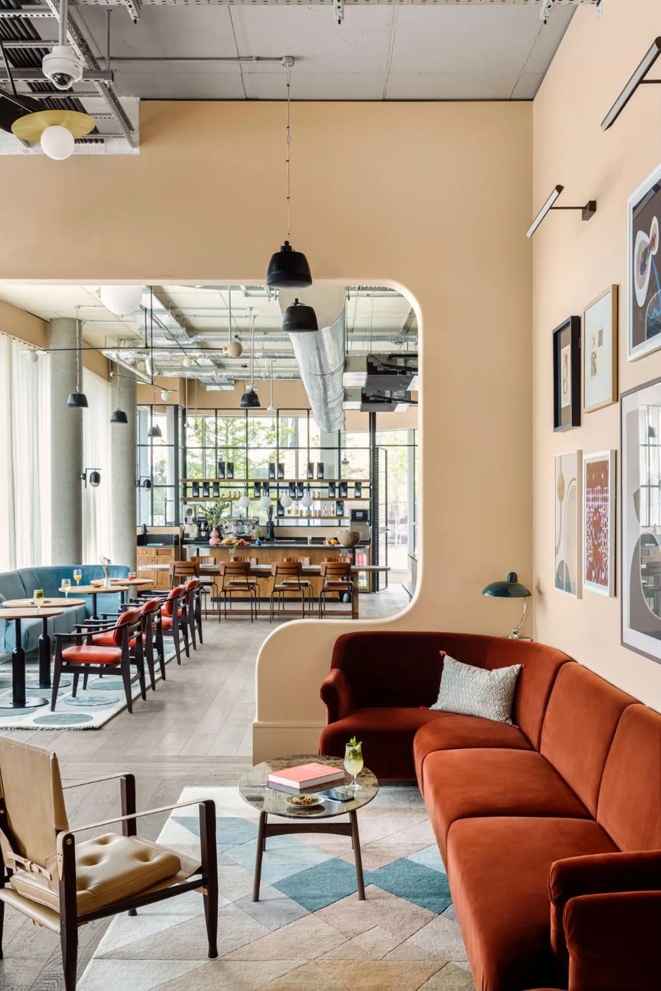 Seating area in Hyatt Centric Cambridge