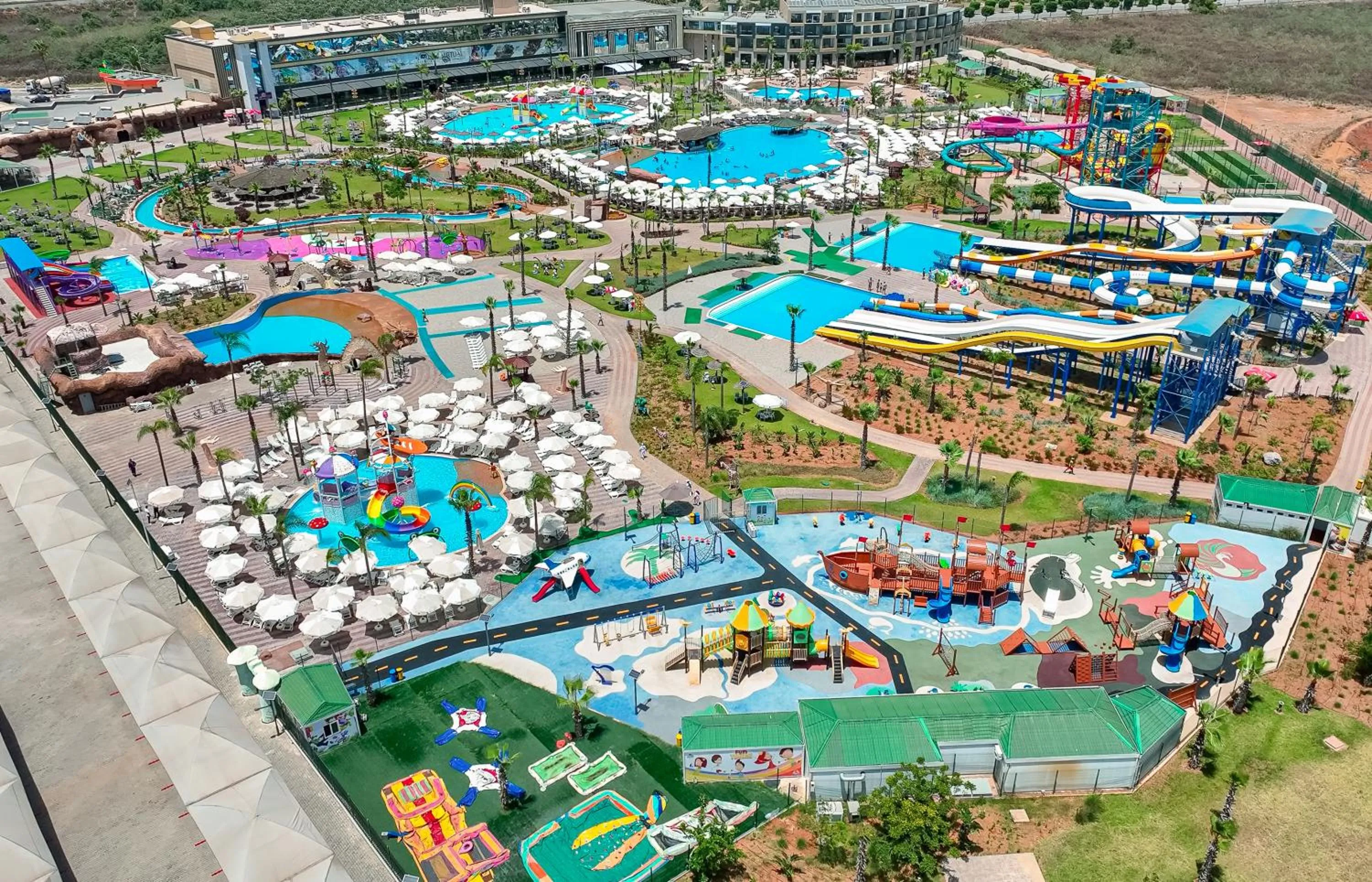Aqua park in Waves Aqua Resort