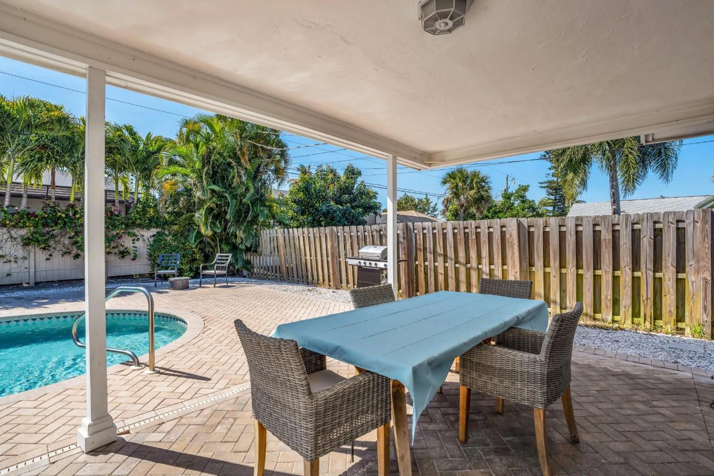 Relax Poolside & Walk or Bike to the Beach From This Amazing Naples Pool Home!