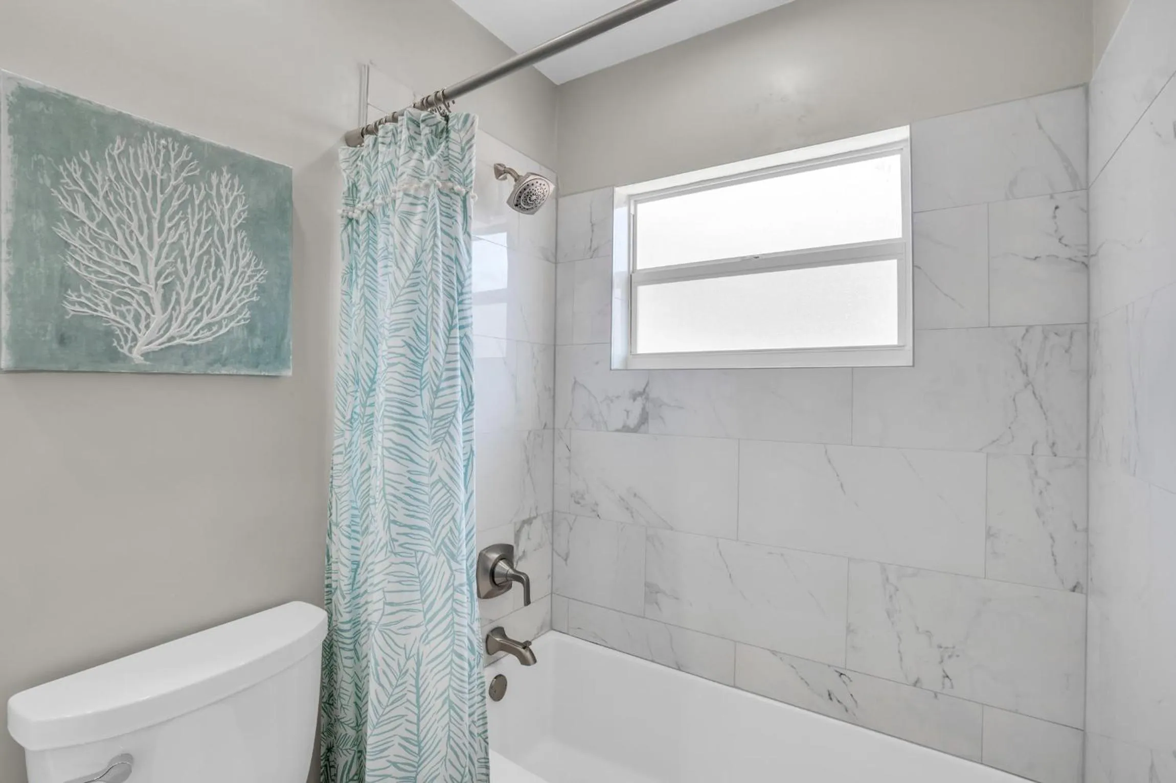 Relax Poolside & Walk or Bike to the Beach From This Amazing Naples Pool Home!