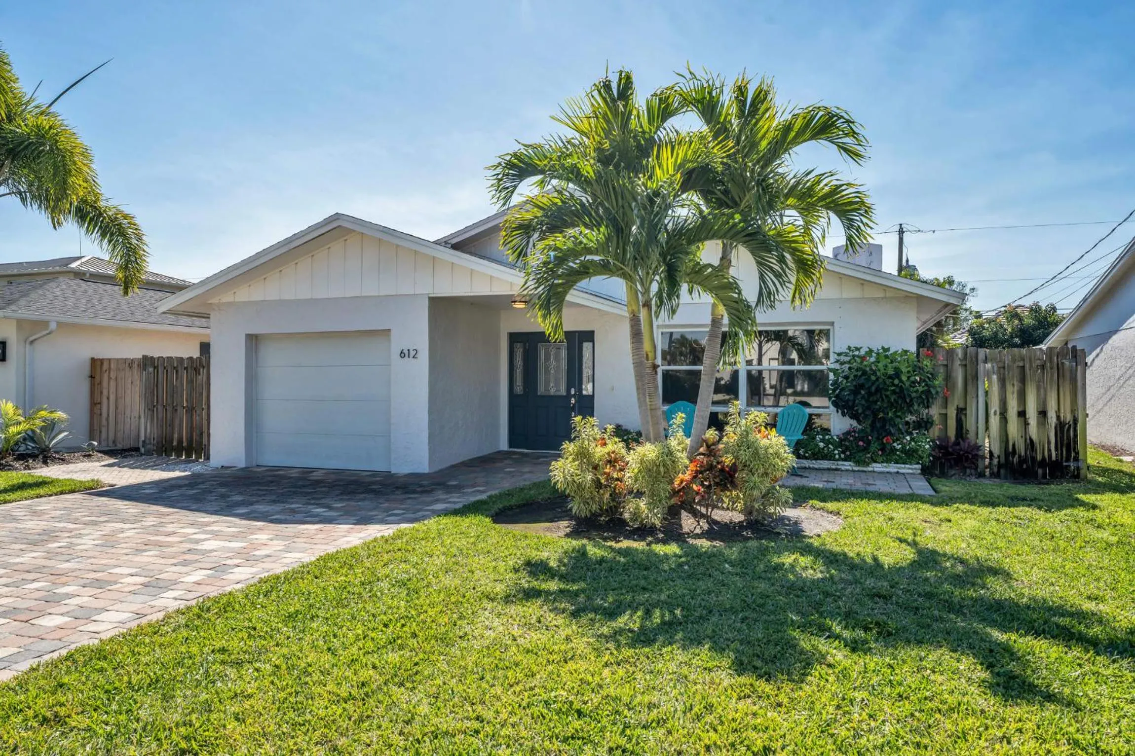 Relax Poolside & Walk or Bike to the Beach From This Amazing Naples Pool Home!
