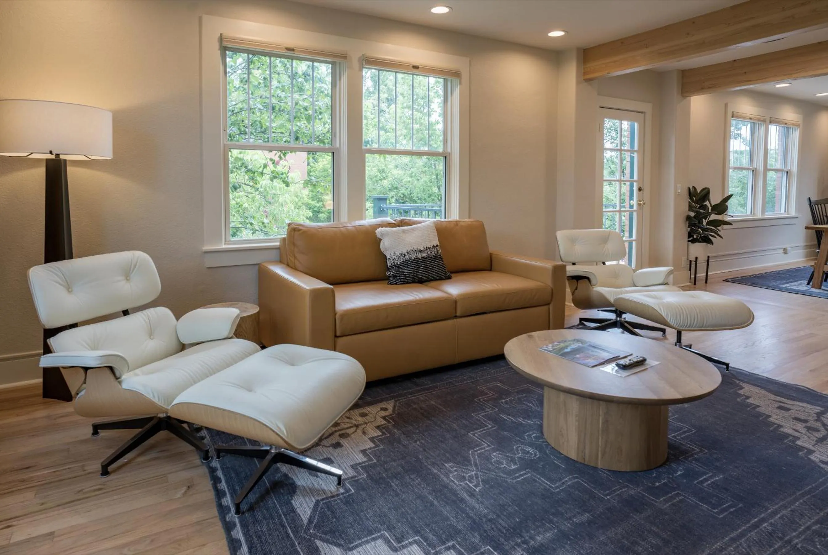 Living room in Leland House Suites of Durango