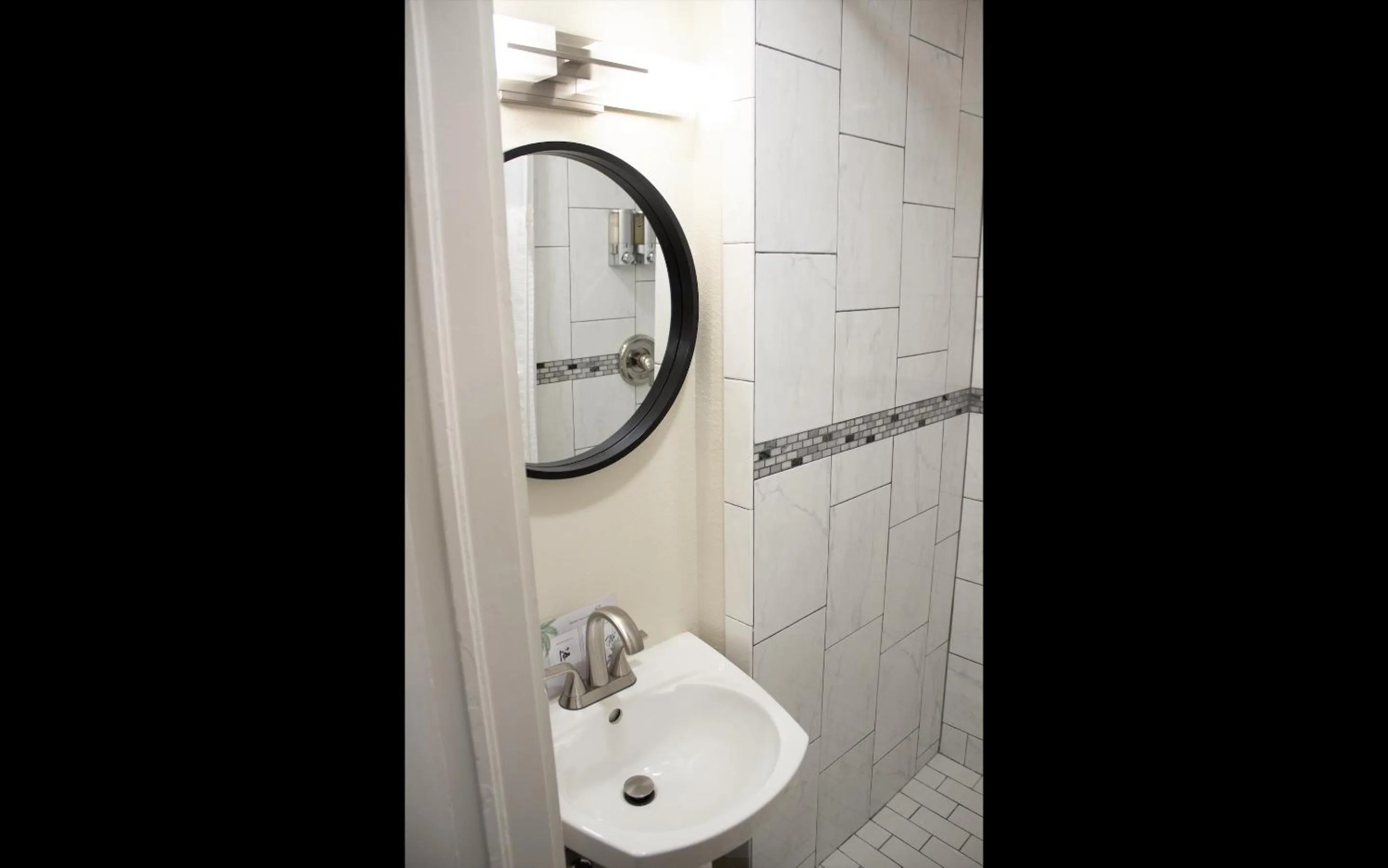 Bathroom in Leland House Suites of Durango