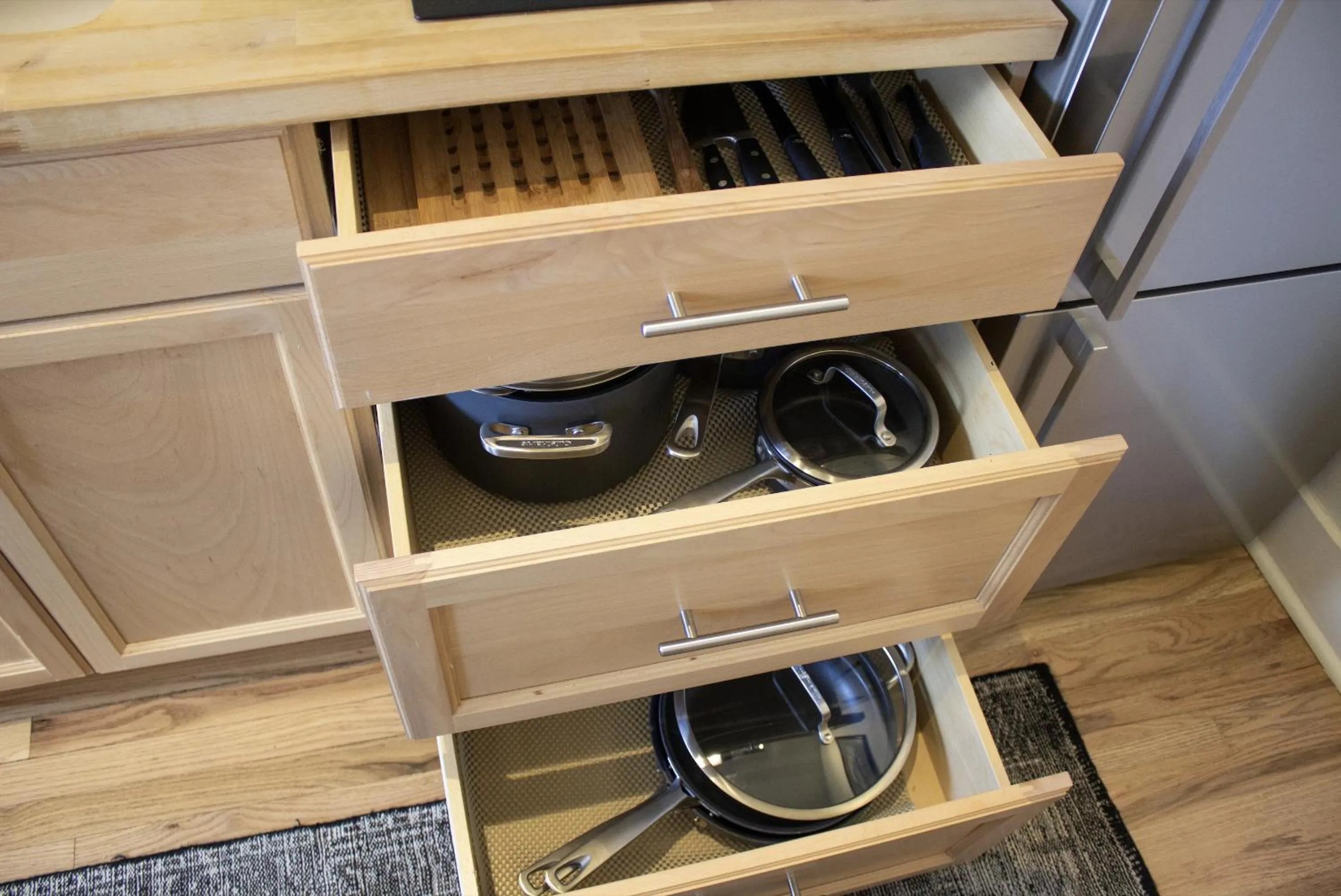 Kitchen or kitchenette in Leland House Suites of Durango