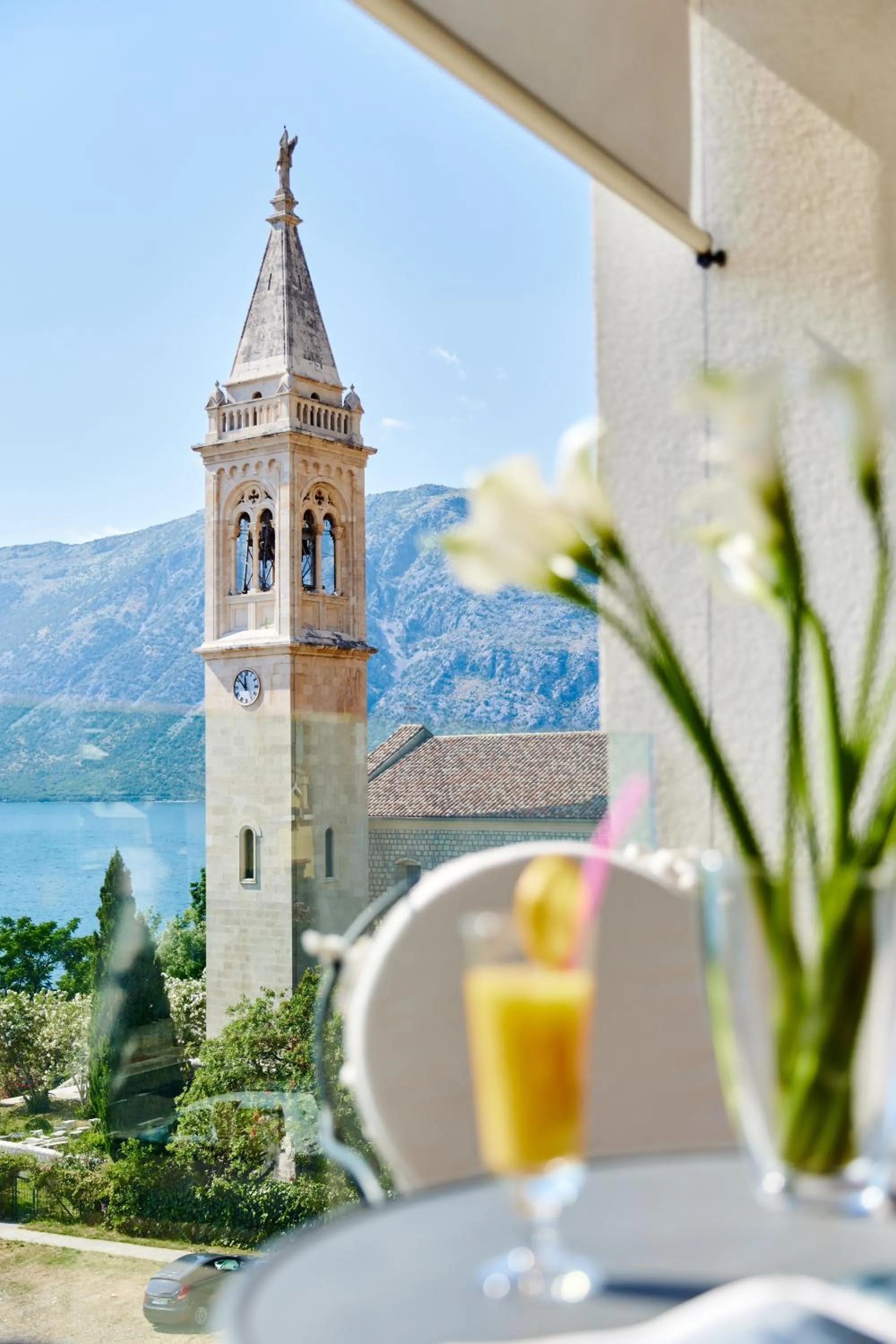 The View - Near the Beach with Stunning Views