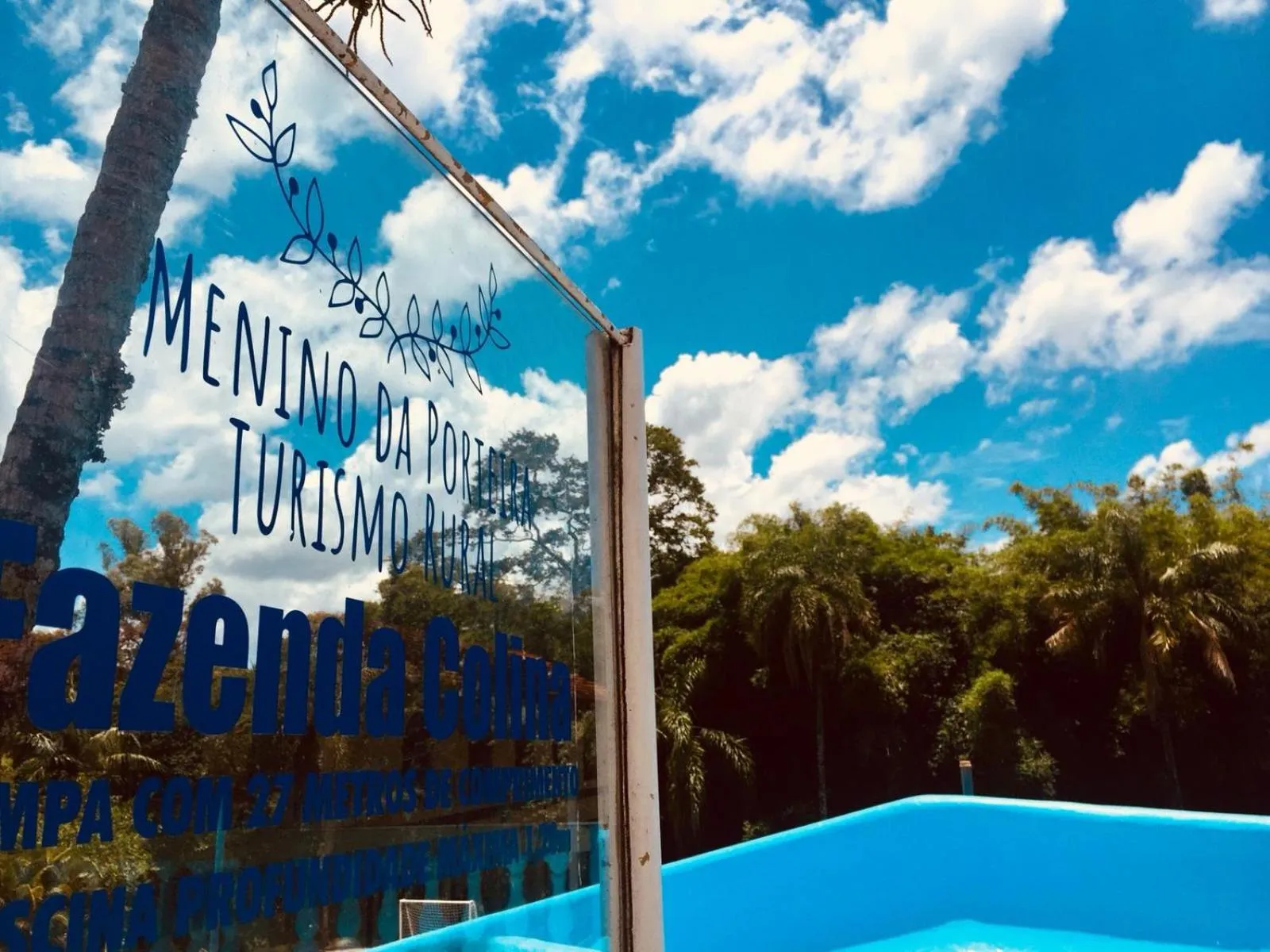 Swimming pool in Hotel Fazenda Colina