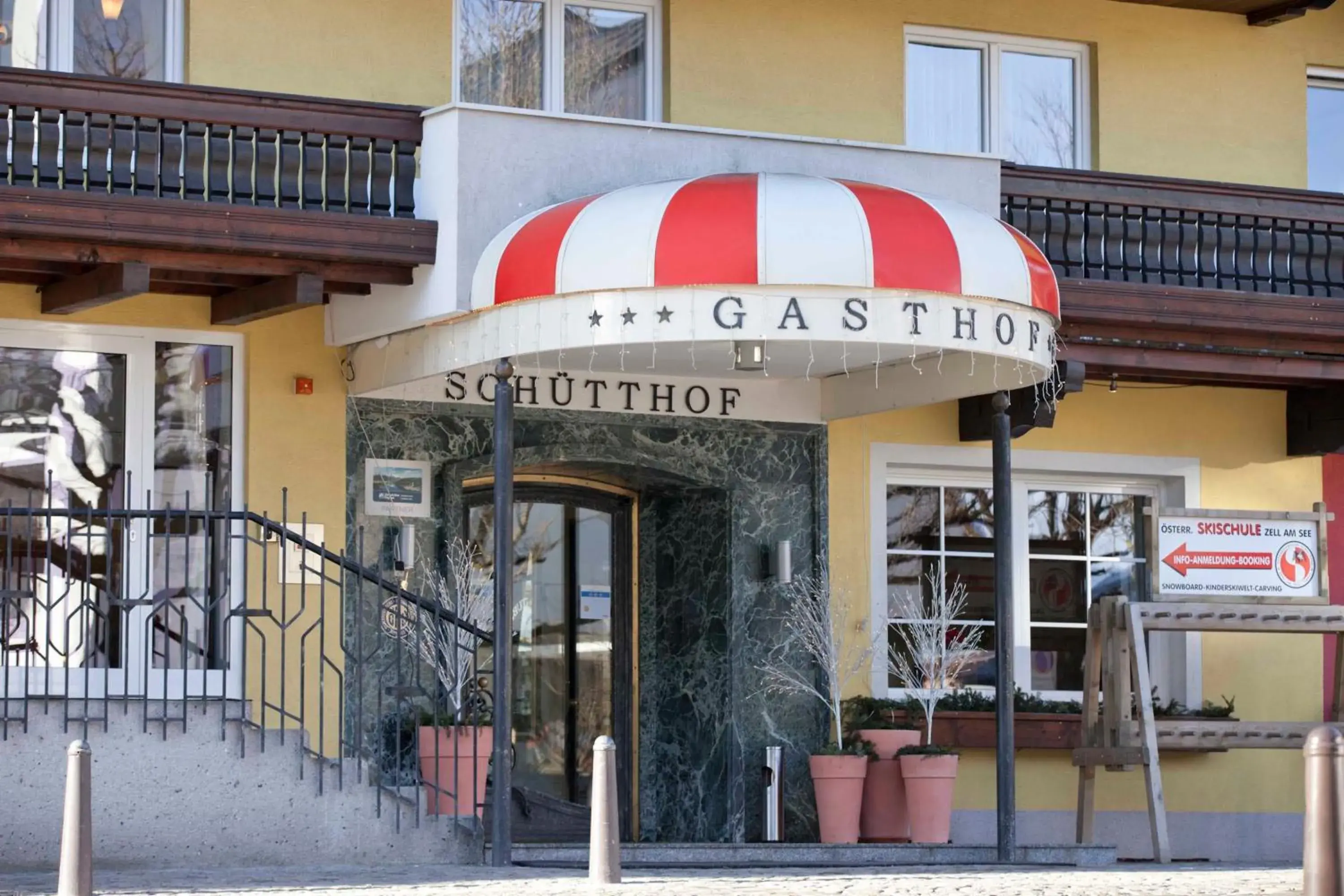 Facade/entrance in Der Schütthof Facade/entrance in Der Schütthof
