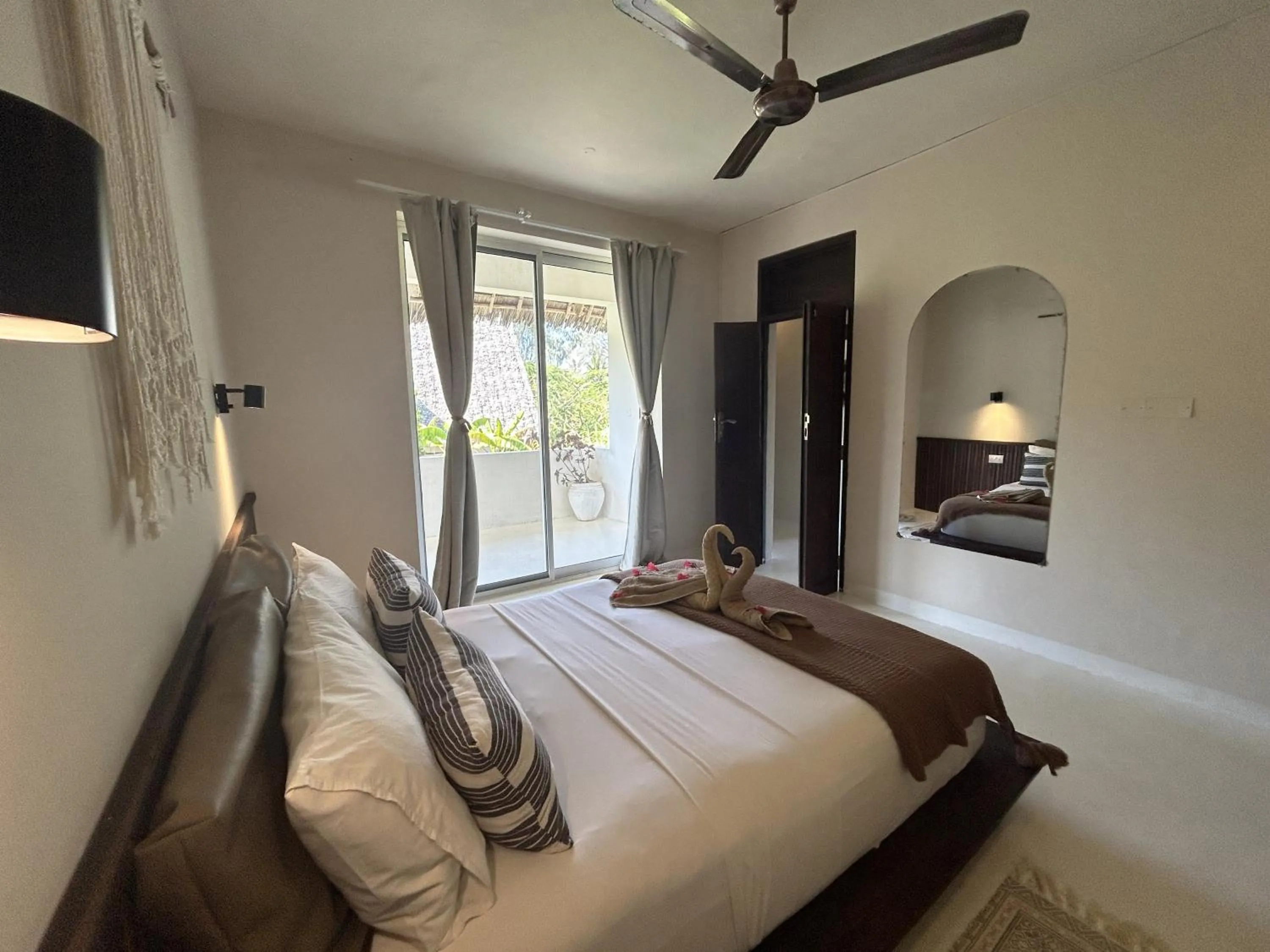 Bed in Kuwa Zanzibar