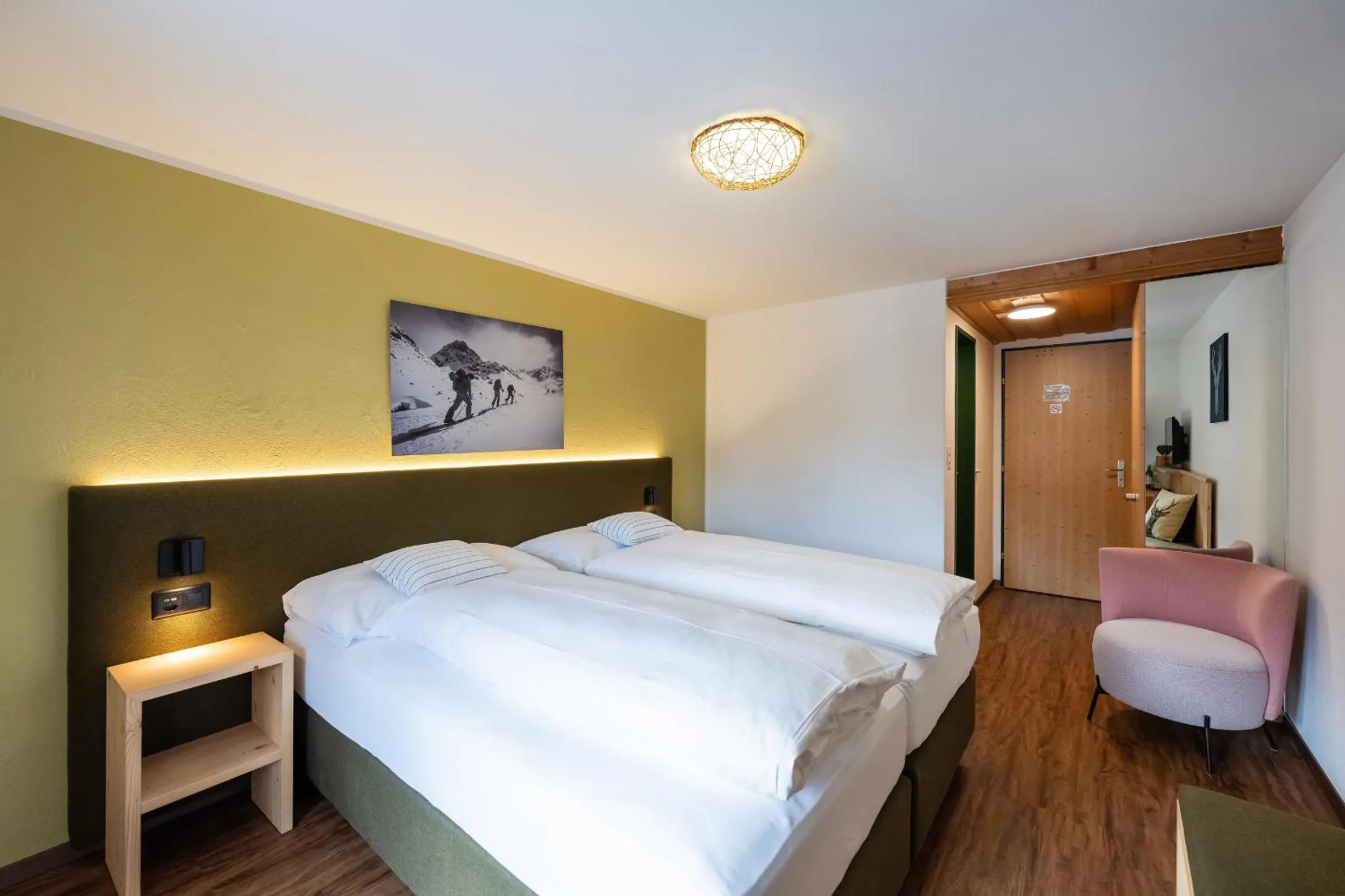 Bedroom, Bed in Sport-Lodge Klosters