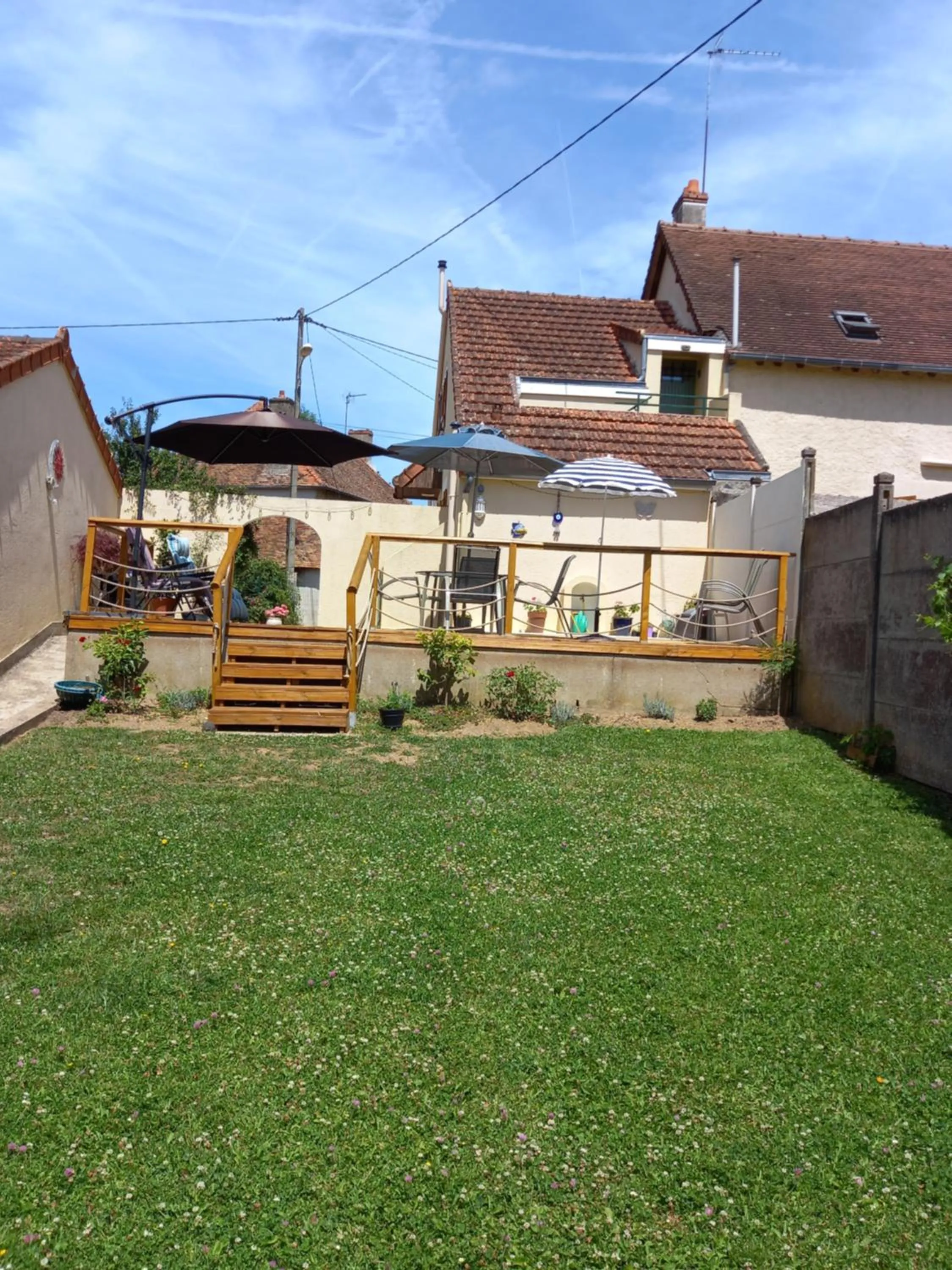 Garden in Chambres d' Hotes a Benaize