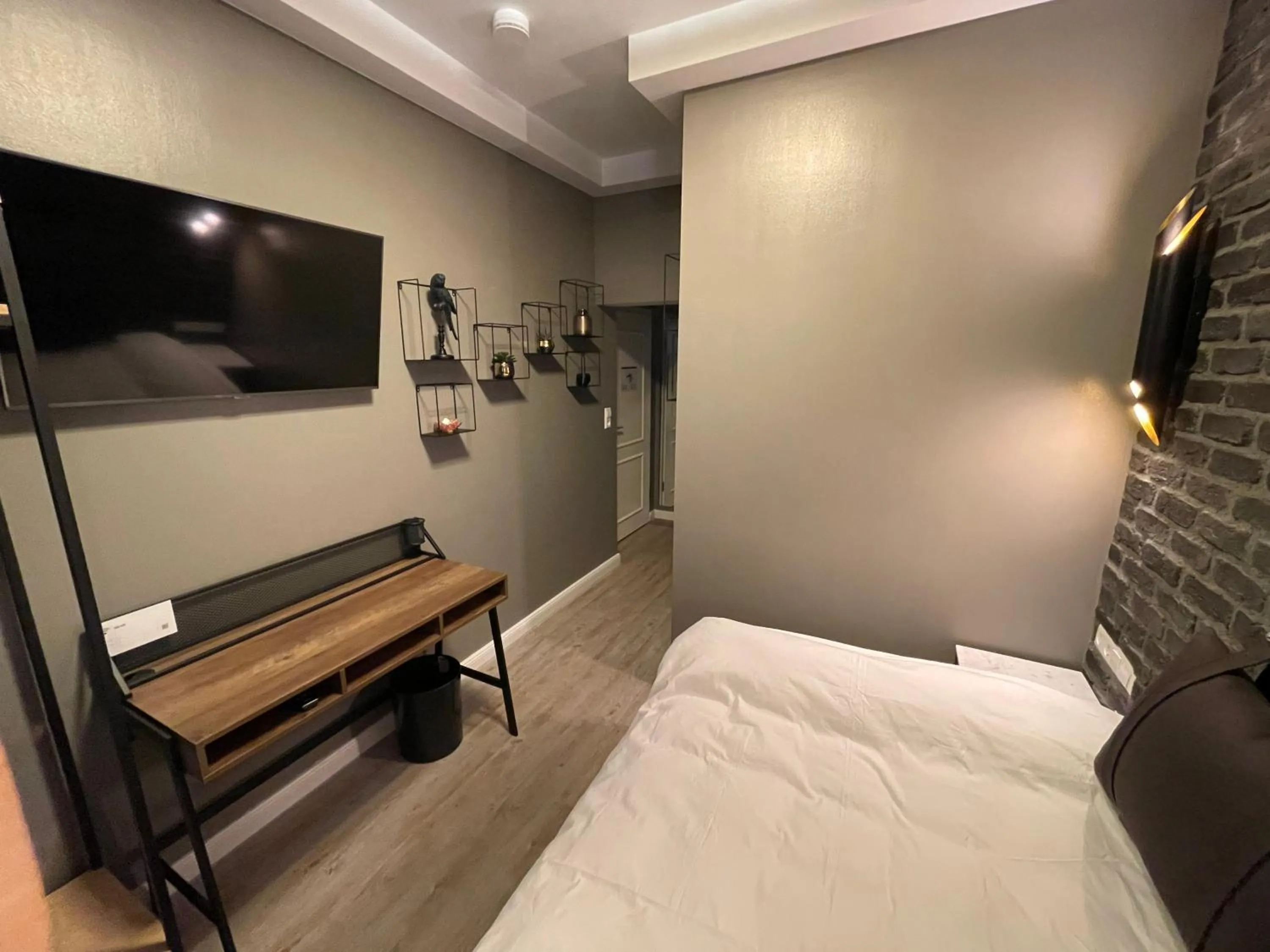 Bed in IQ Hotel Hannover