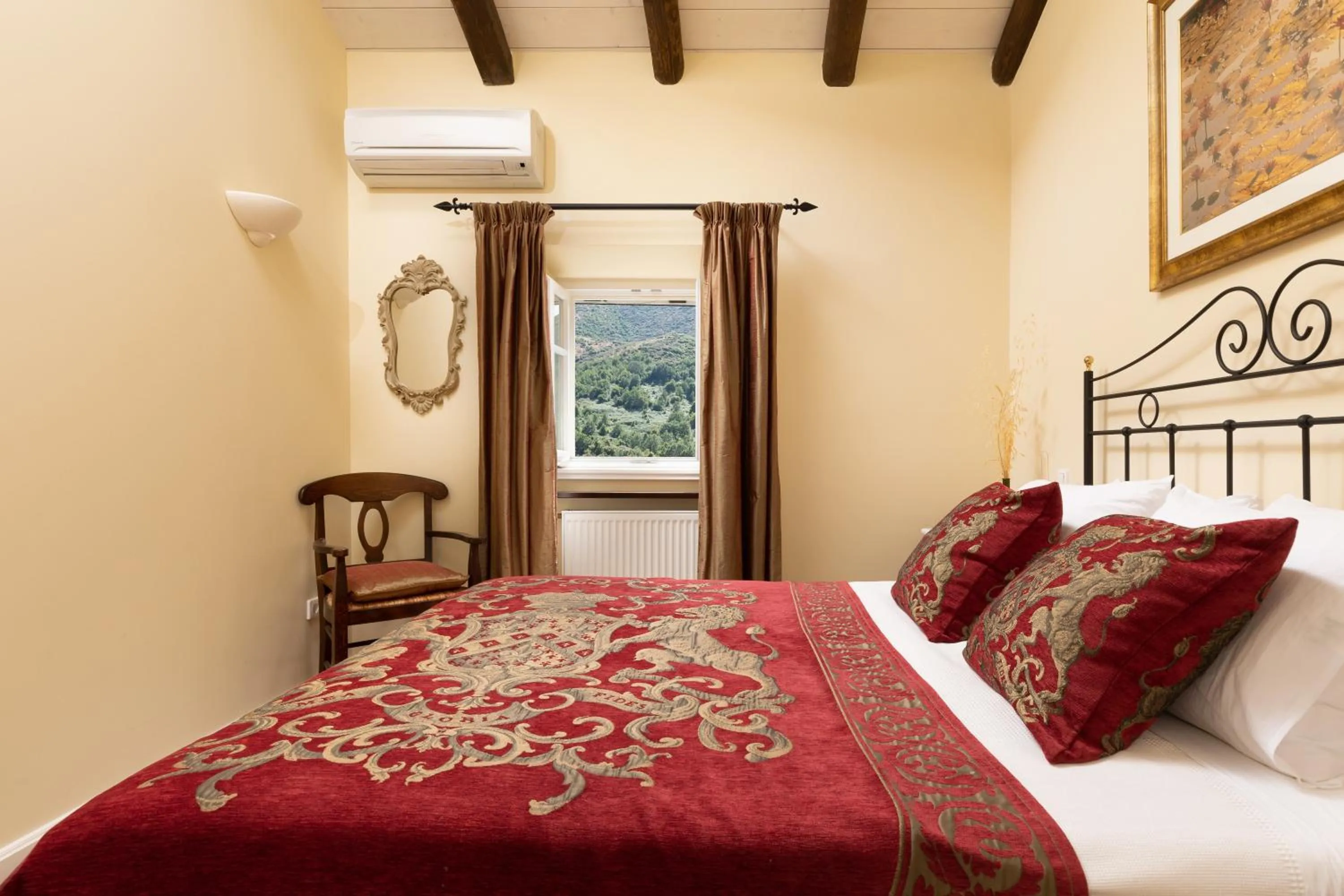 Bedroom, Bed in The Merchants House