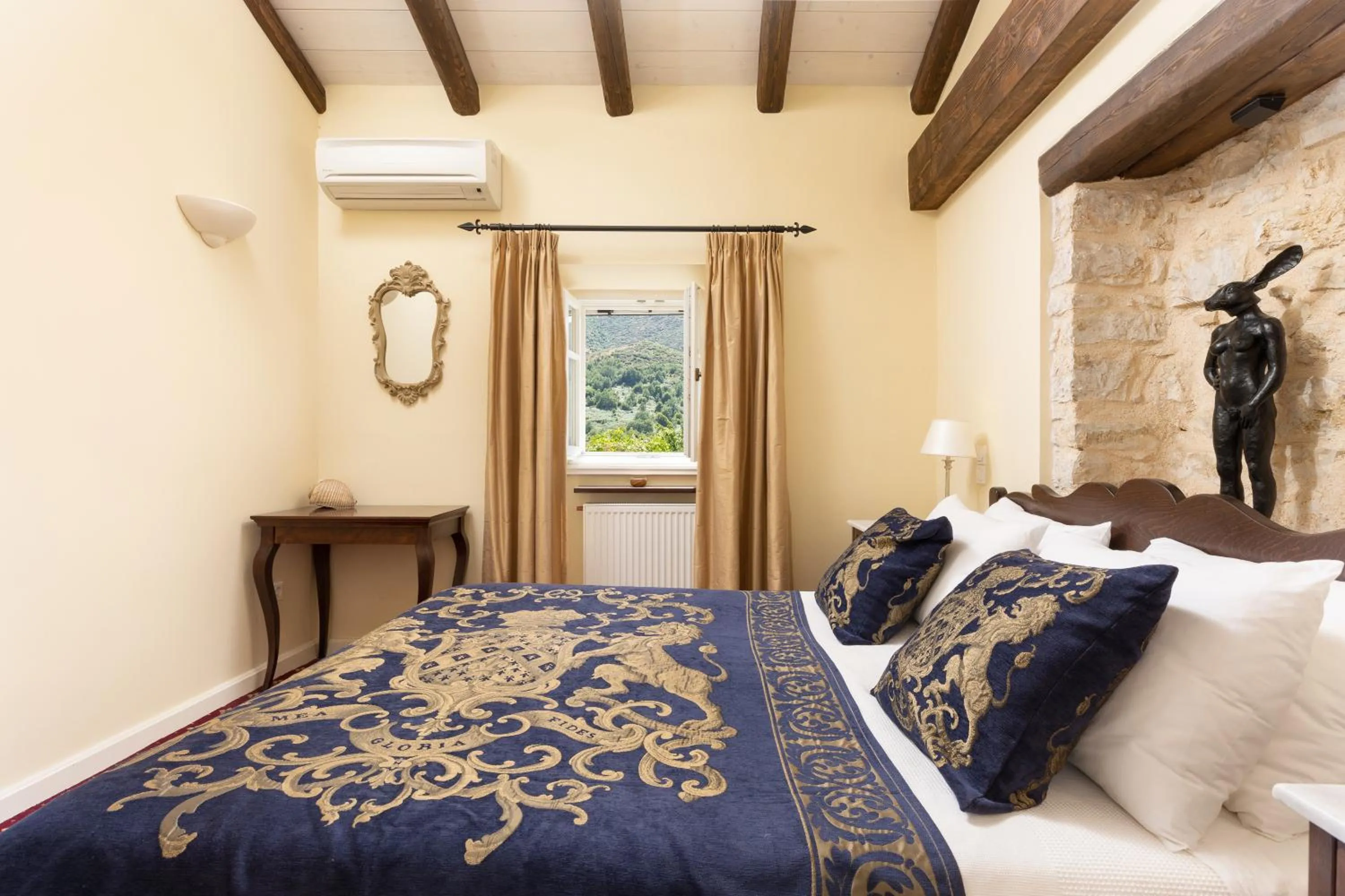 Bedroom, Bed in The Merchants House