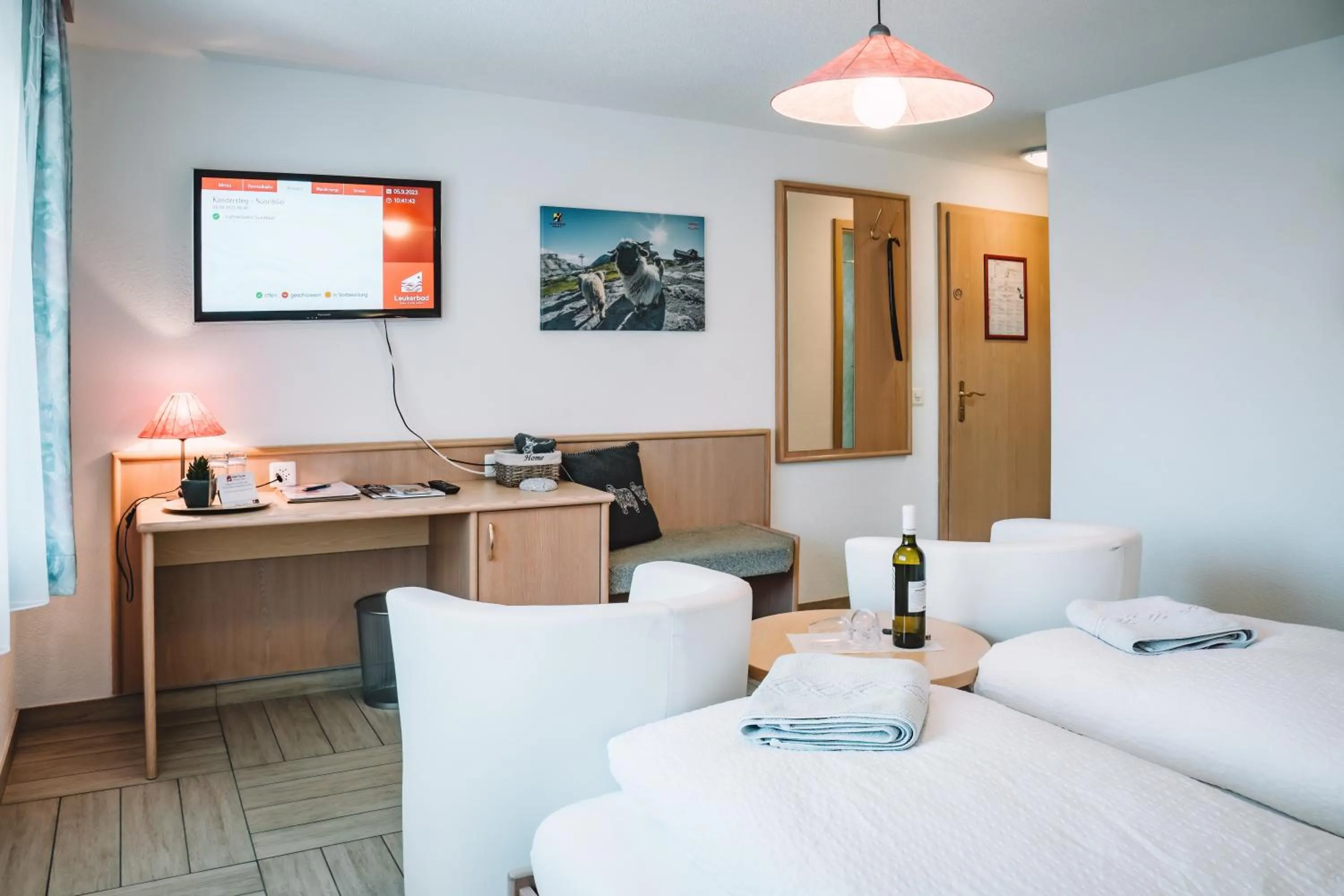 Bed in Hotel Paradis-Leukerbad-Therme